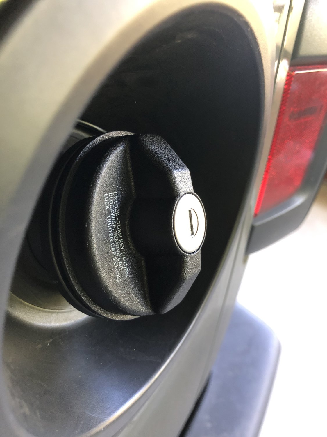 Mopar Locking Gas Cap for 1823 Jeep Wrangler JL & Gladiator JT Quadratec