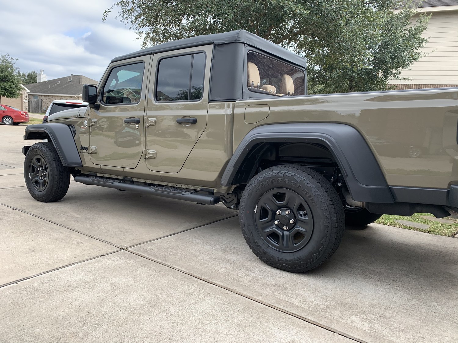 Go Rhino 5" 1000 Series Side Steps for 2020 Jeep Gladiator JT Quadratec