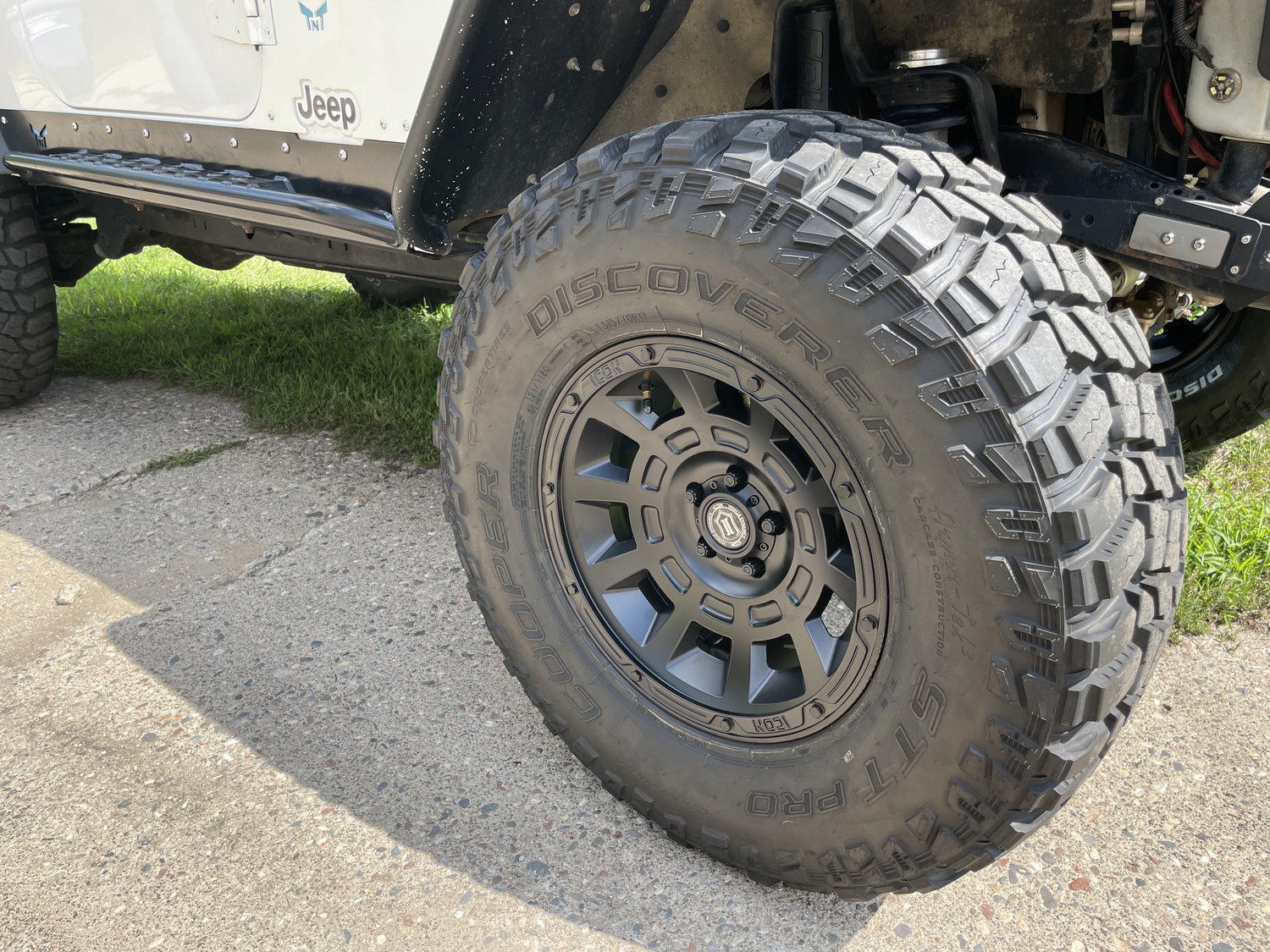 ICON Alloys Thrust Wheel for 8706 Jeep Wrangler YJ & TJ Quadratec