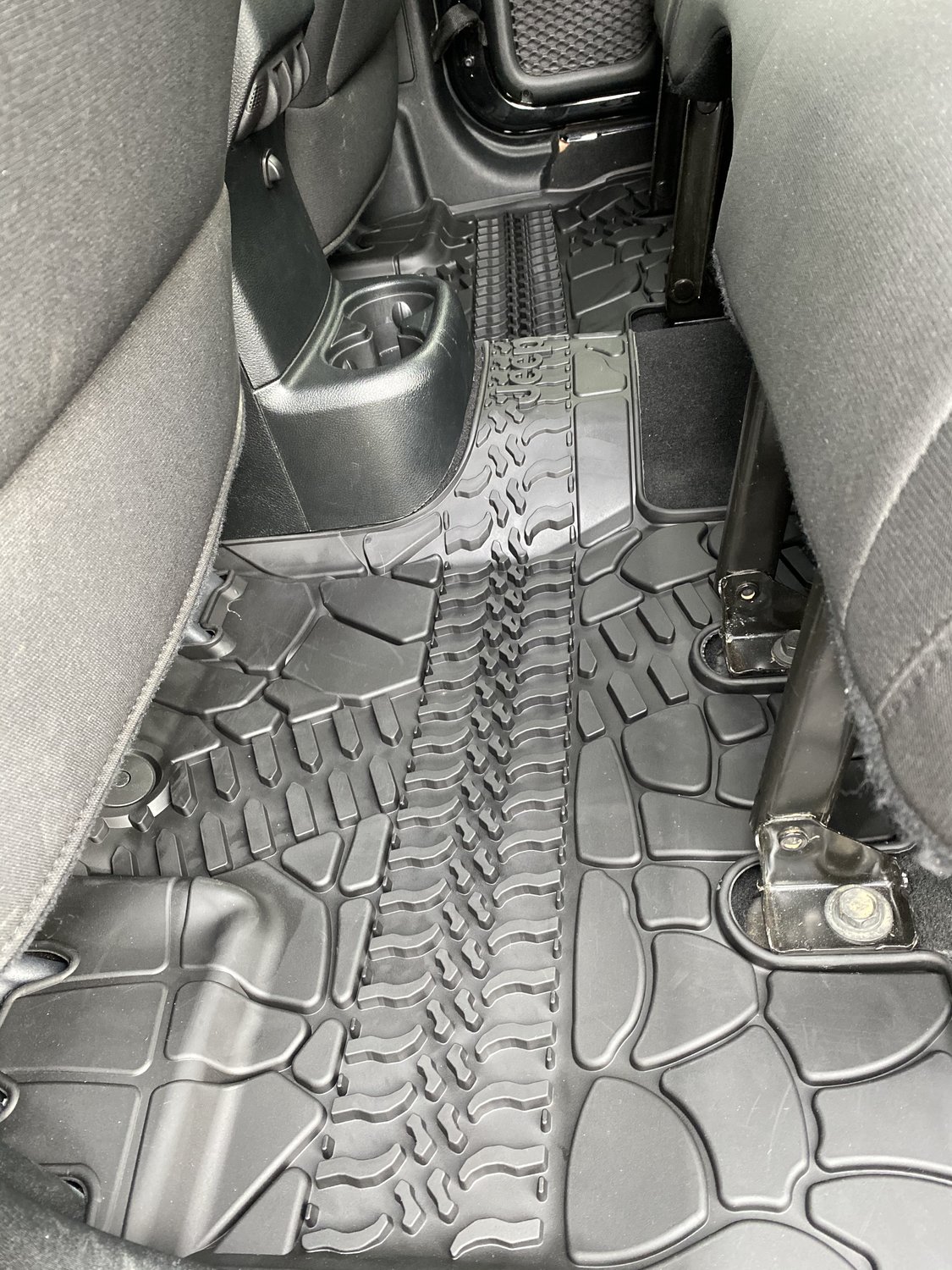 Mopar 82213860 Floor Slush Mats with Tire Tread Pattern for 14 18