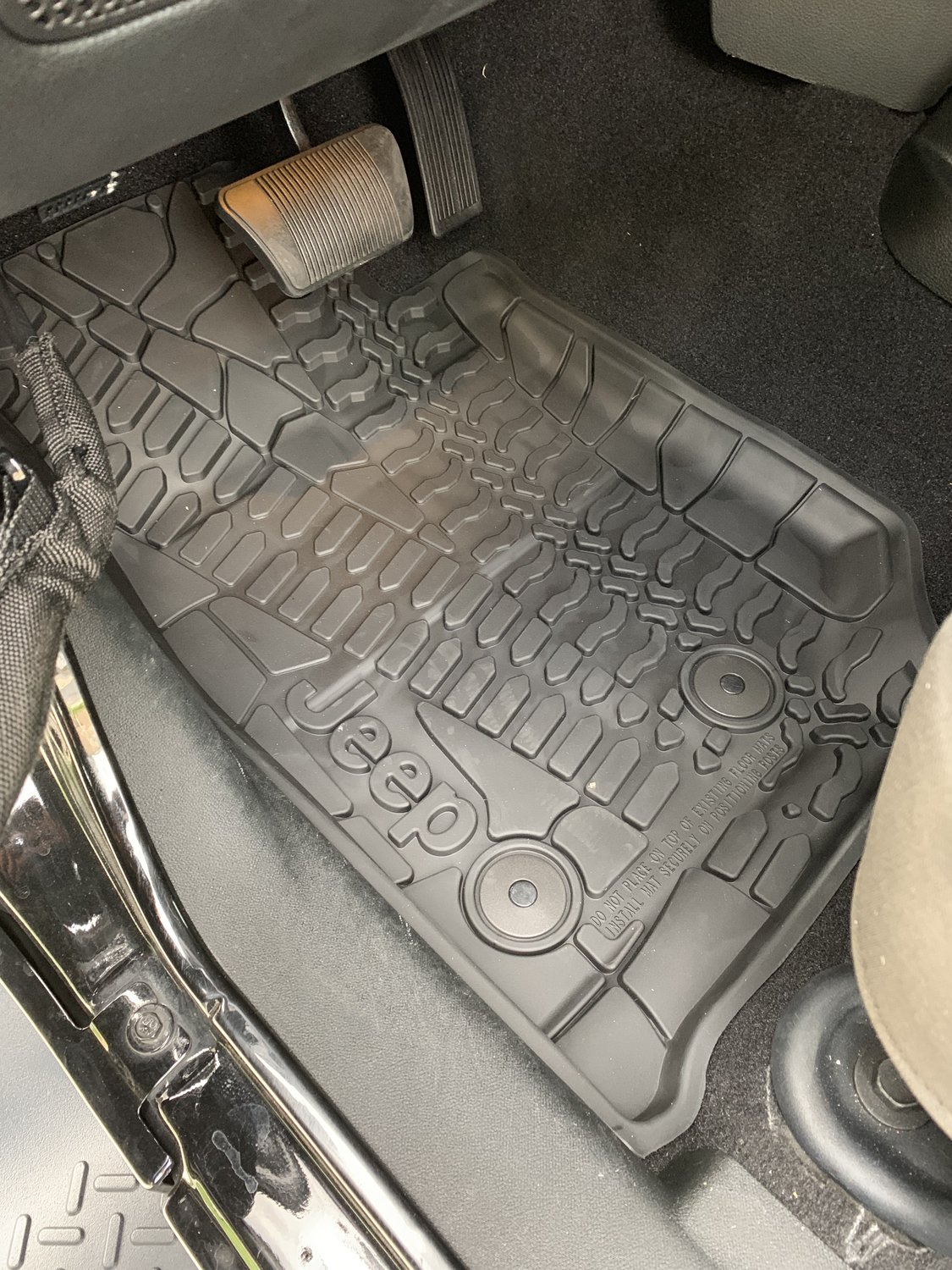 Jeep wrangler 82210166ad floor on sale mats jeep logo slush