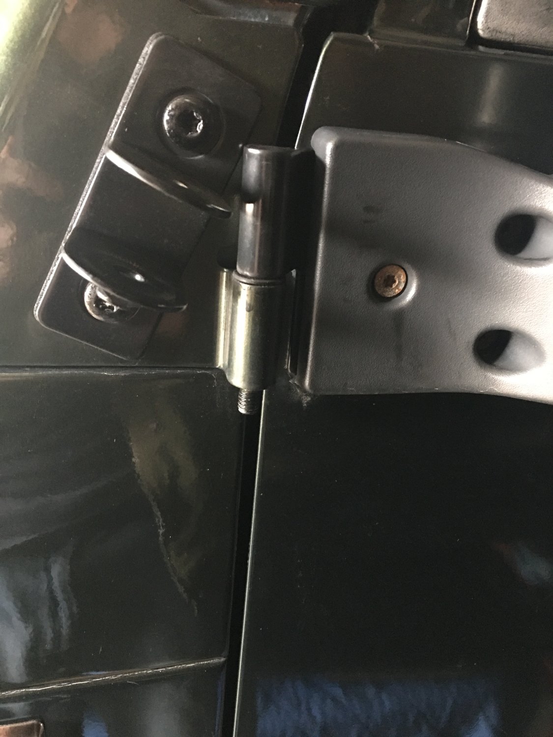 Quadratec Delrin Replacement Door Hinge Bushings for 9306 Jeep Wrangler YJ and TJ Quadratec