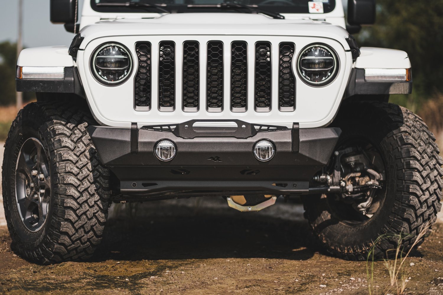 Rugged Ridge 11541.21 XOR Front Stubby Bumper for 1821 Jeep Wrangler