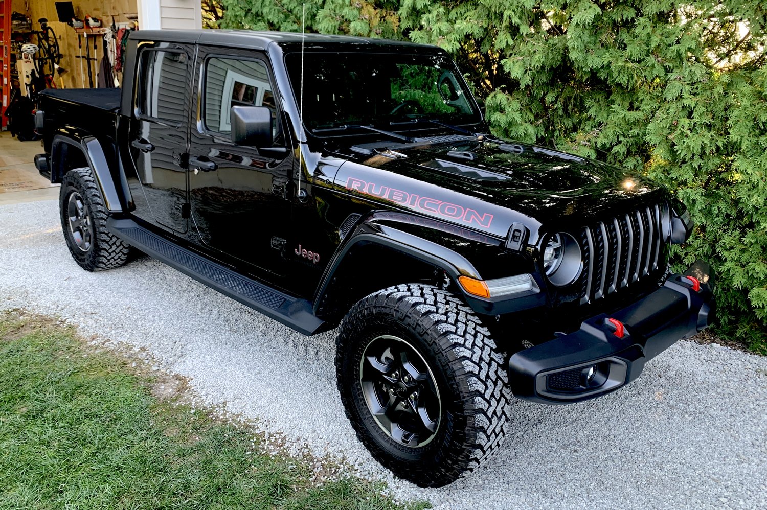 Mopar 82215608 Side Steps for 2024 Jeep Gladiator JT Quadratec