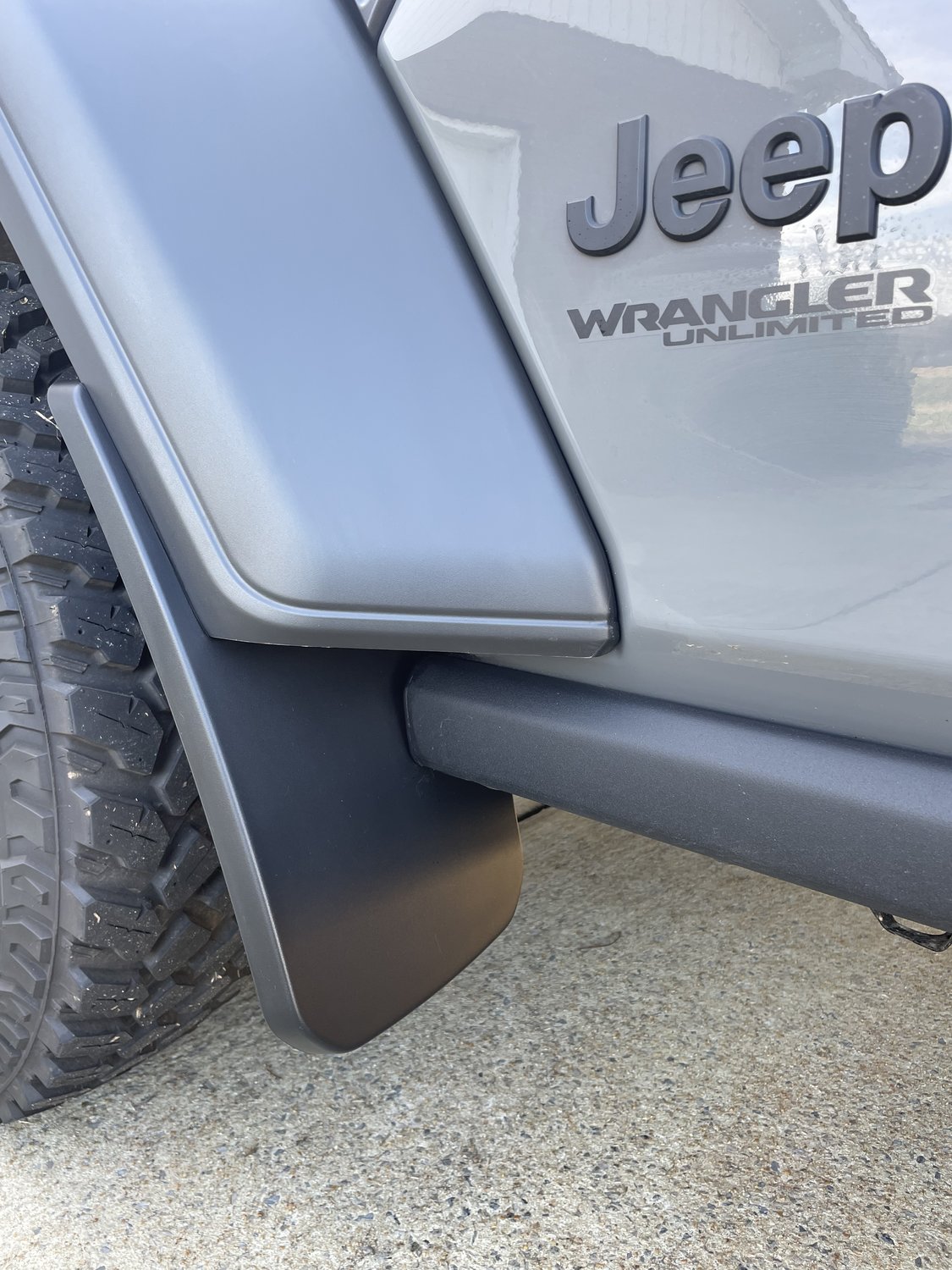 Mopar 82215332AC Front Molded Splash Guards for 1824 Jeep Wrangler JL