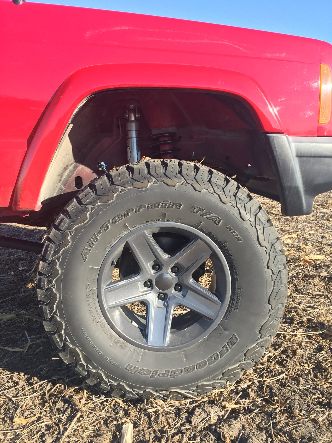 Quadratec Rubicon Xtreme Wheel in Gun Metal Gray for 8406 Jeep