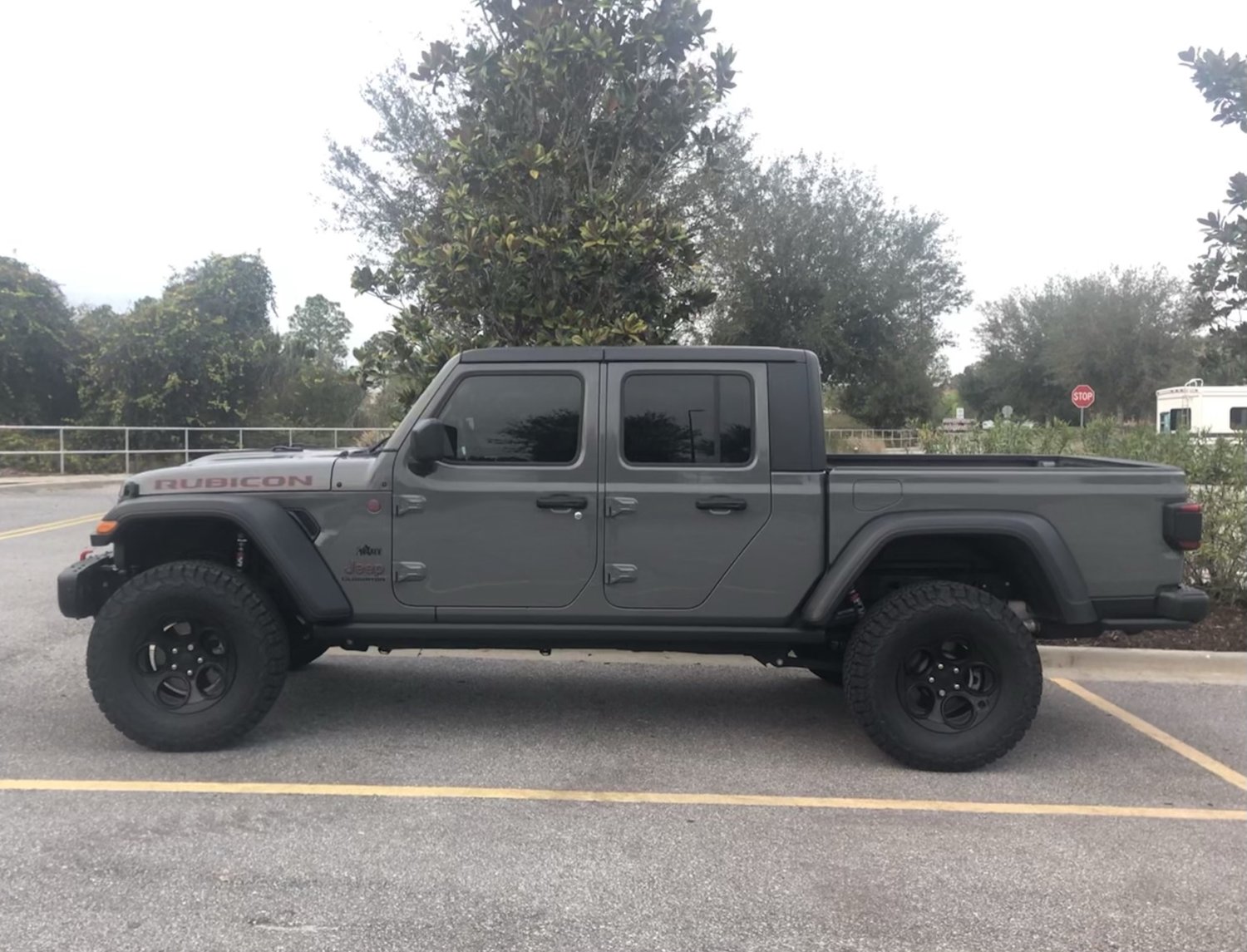 AEV N0921000AB 2" Spacer Lift for 2021 Jeep Gladiator JT Quadratec