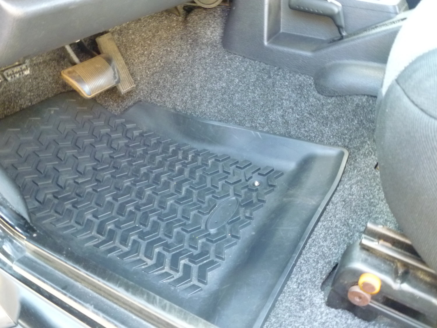 Bedrug Premium Carpeted Floor Covering Kit with Cutouts for 0406 Jeep