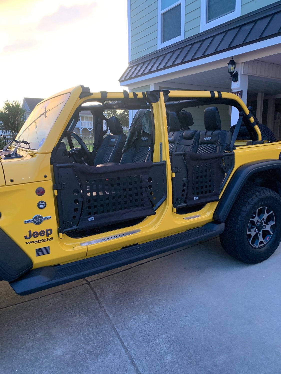 Body Armor JL6149 Gen III Front Trail Doors for 1821 Jeep Wrangler JL & Gladiator JT Quadratec