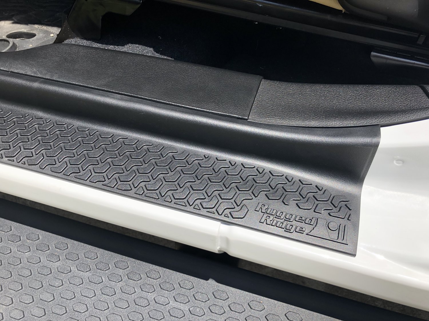 Rugged Ridge 11216.32 Front & Rear Entry Guards for 1822 Jeep Wrangler