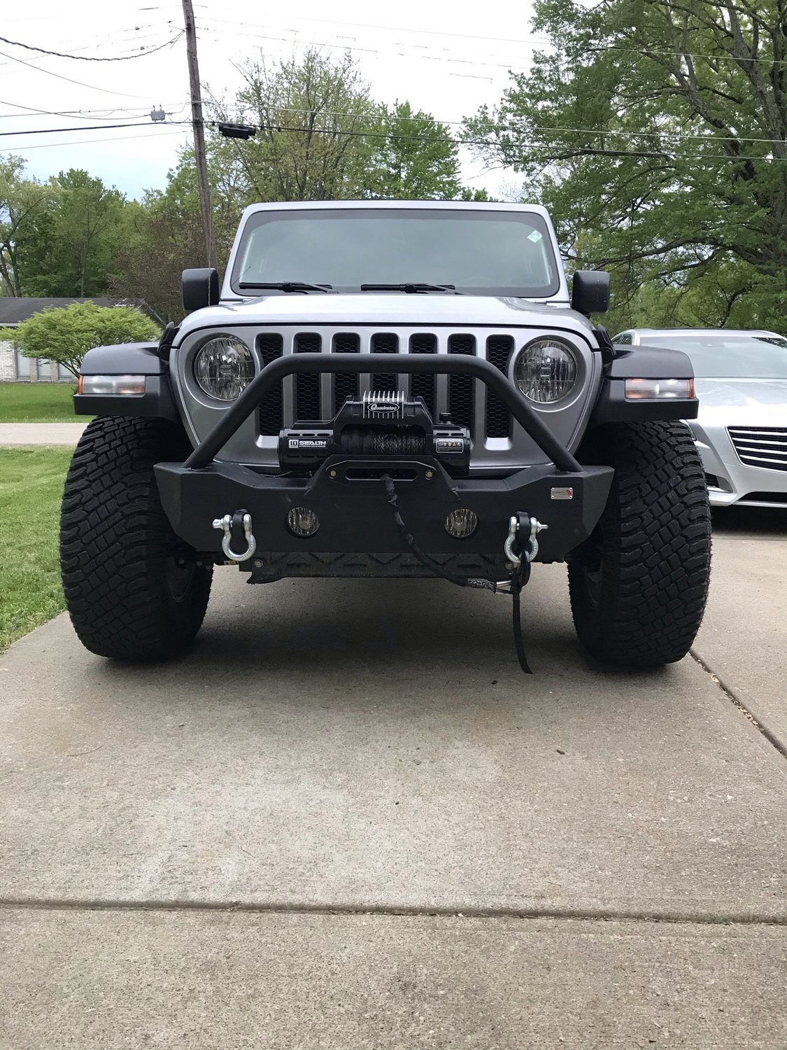 Fishbone Offroad FB22090 Mako Stubby Front Bumper for 1820 Jeep