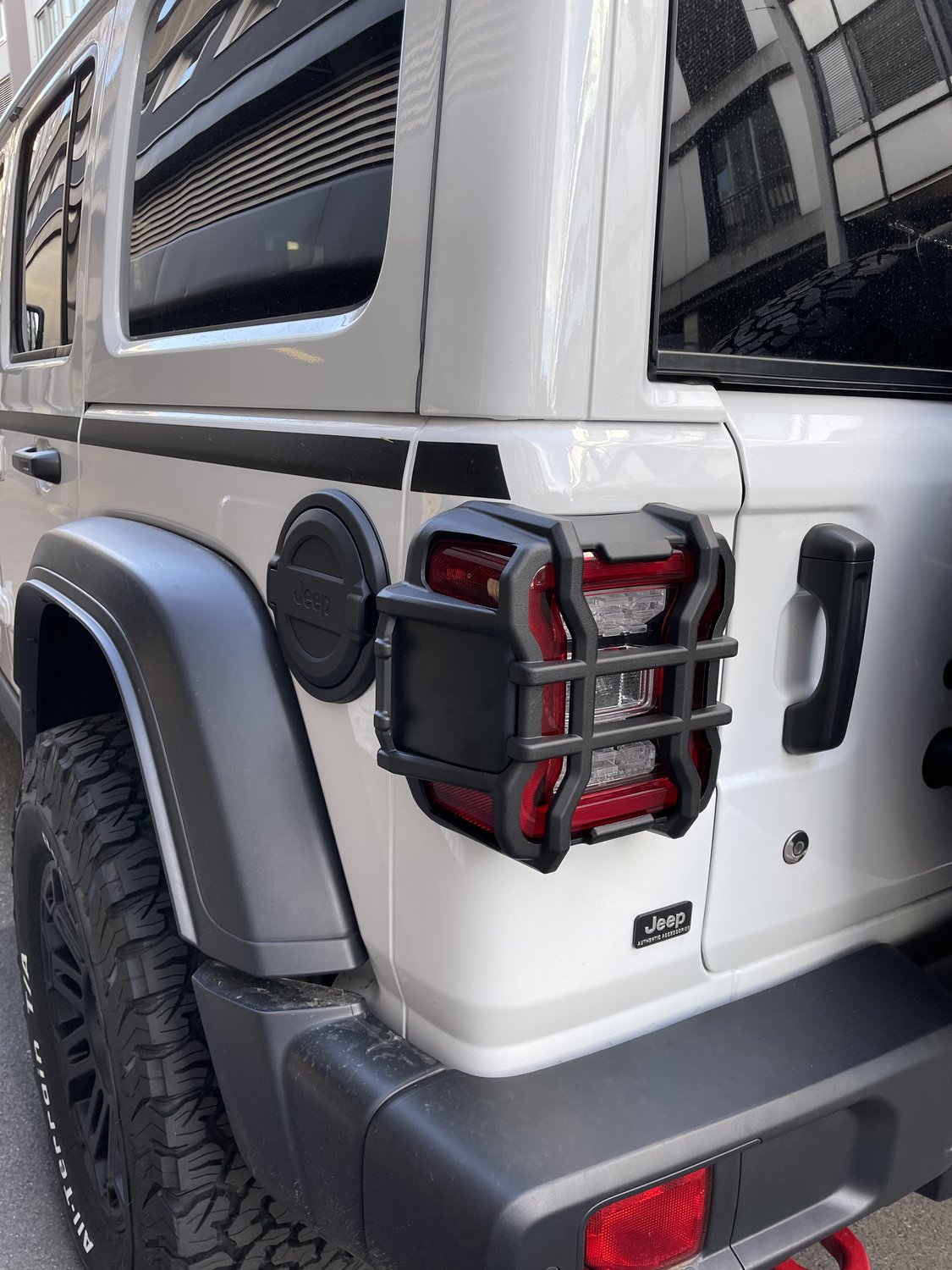 ラングラー　JL　RUGGED RIDGE TAIL LIGHT GUARD Elite Tail Light Guards | Rugged Ridge