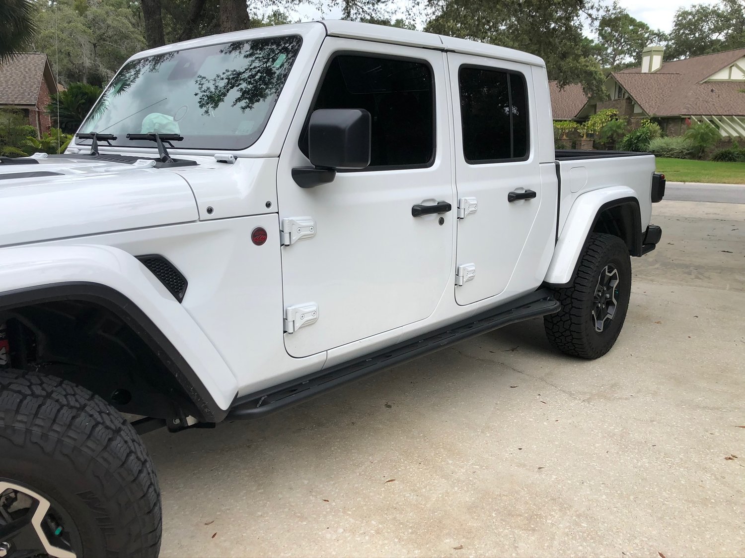 American Trail Products 31190001K Rock Rail Side Steps for 2020 Jeep