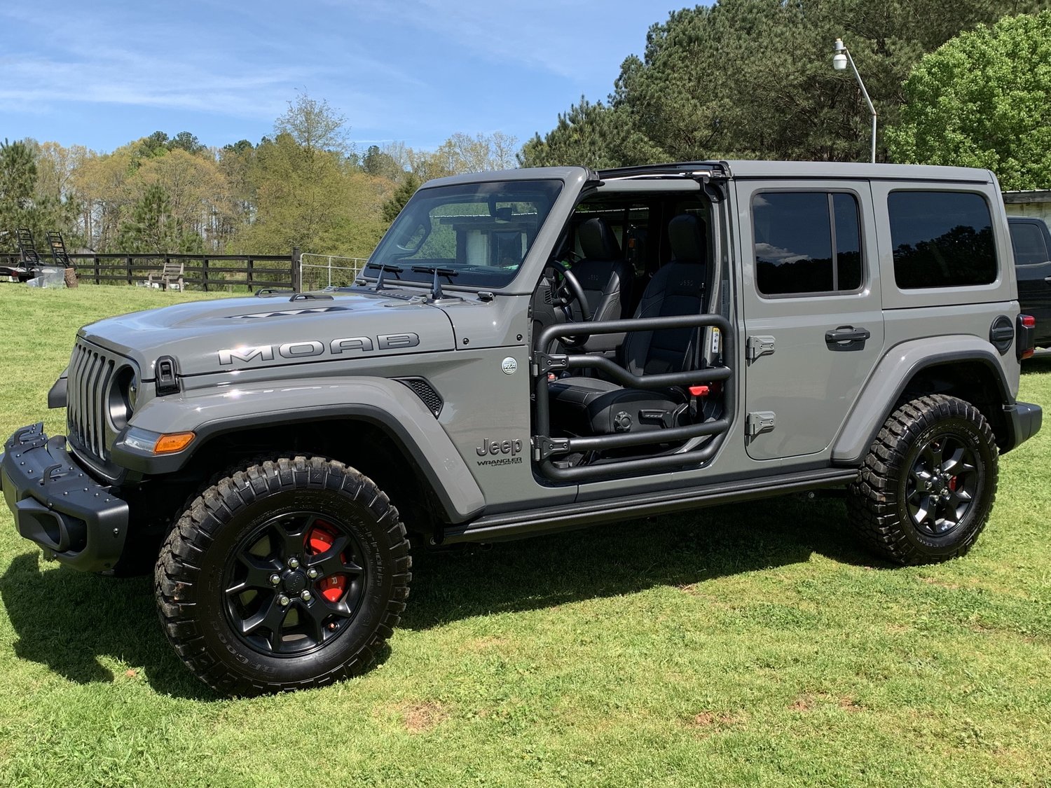 Mopar 77072498 Front And Rear Tube Doors For 18 20 Jeep