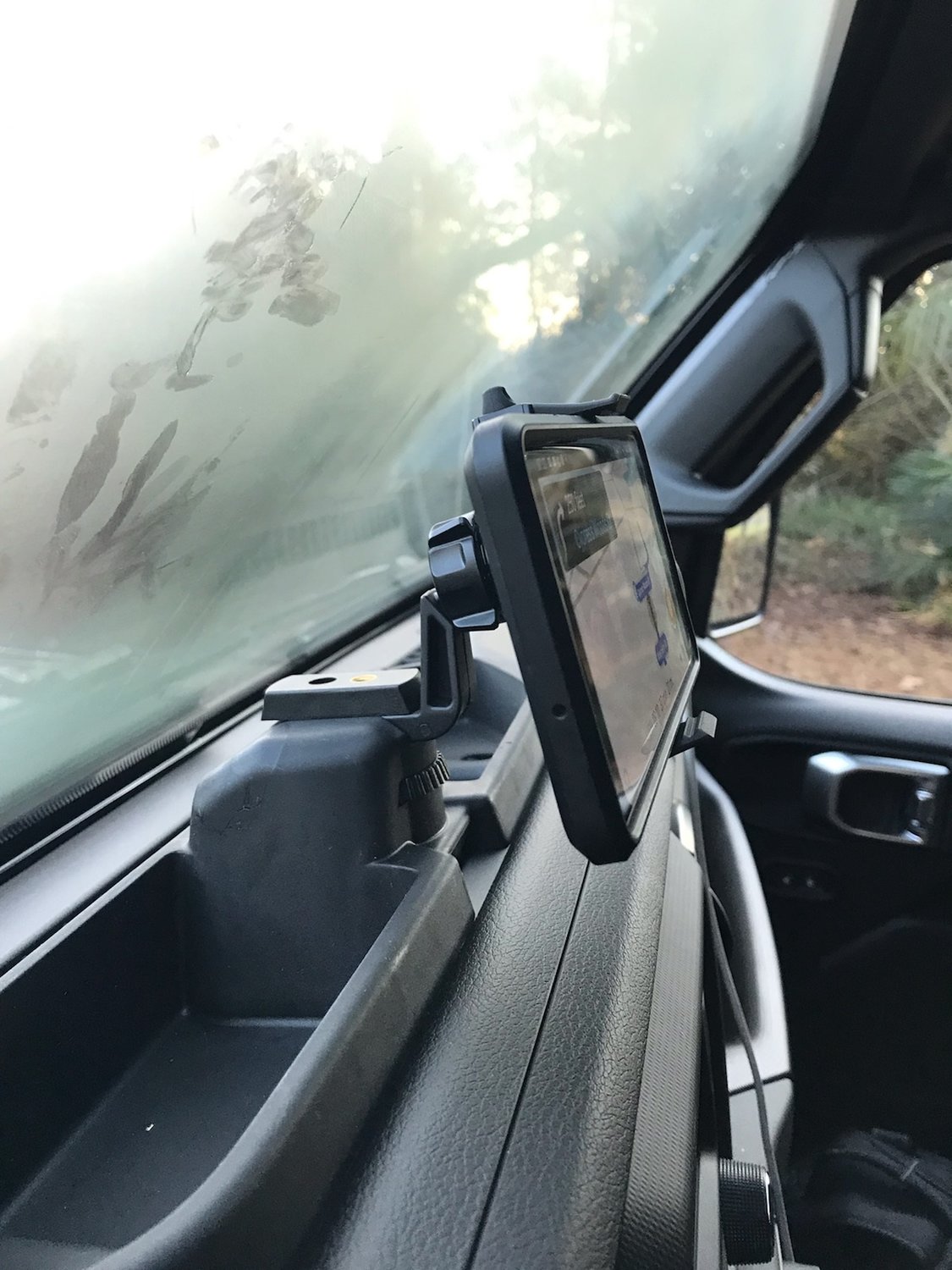 Rugged Ridge 13551 23 Dash Multi Mount Phone Kit For 18 20
