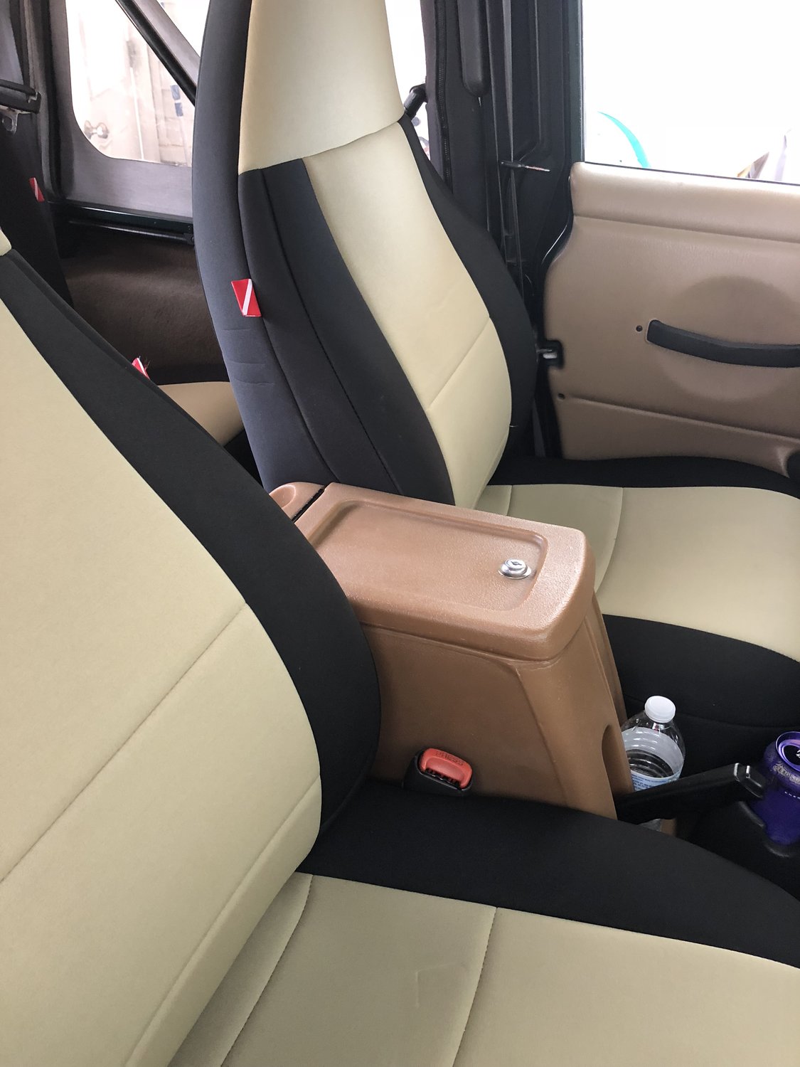 Vertically Driven Products Rotomolded Console for 9700 Jeep Wrangler