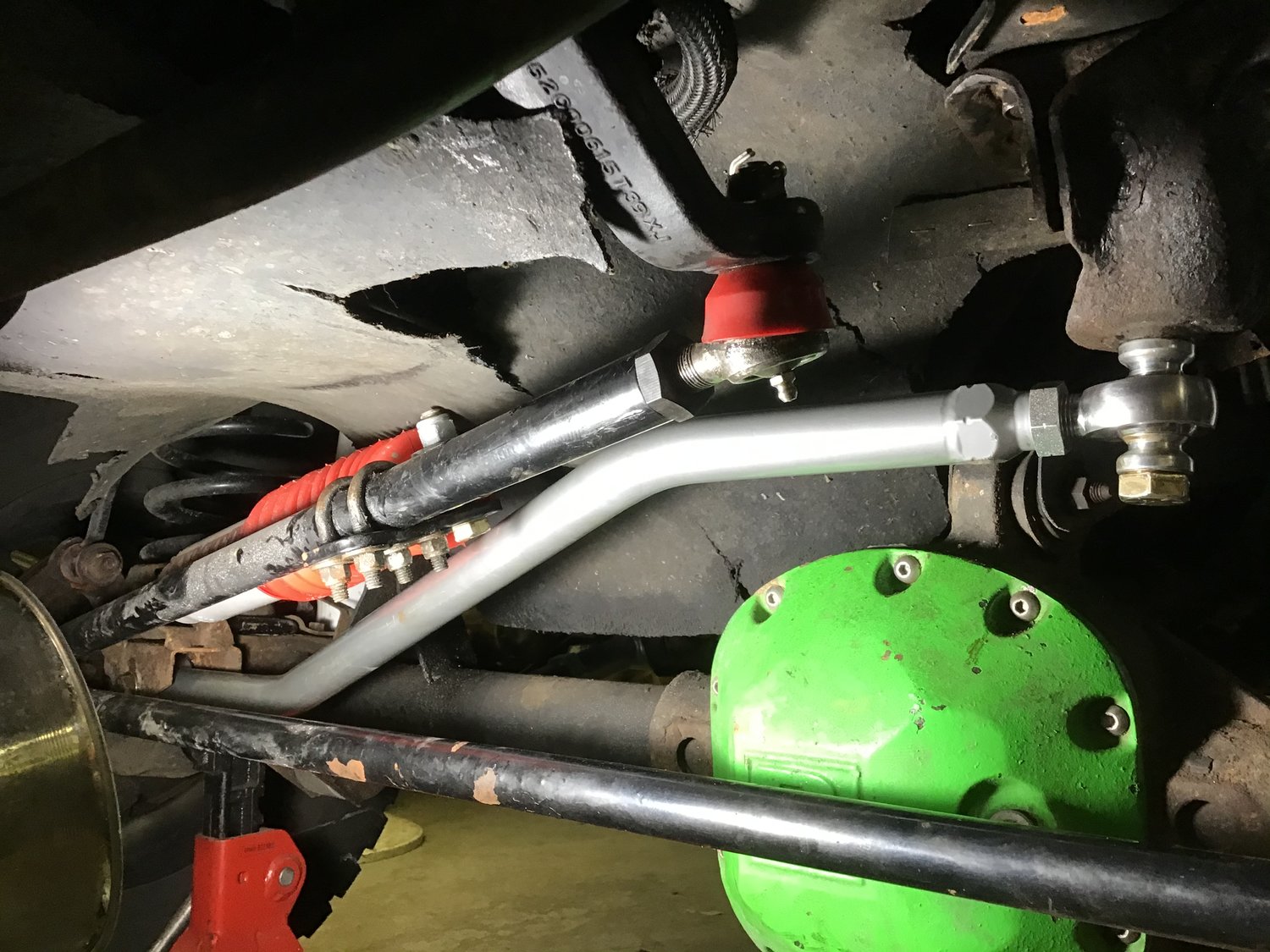 Rubicon Express RE1600 Adjustable Front Track Bar for 8406 Jeep