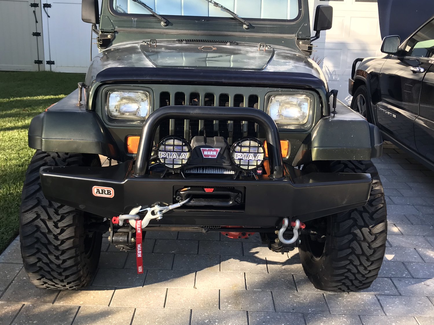 ARB 3450150 Quadratec Edition Front Stubby Bull Bar Bumper for 8706