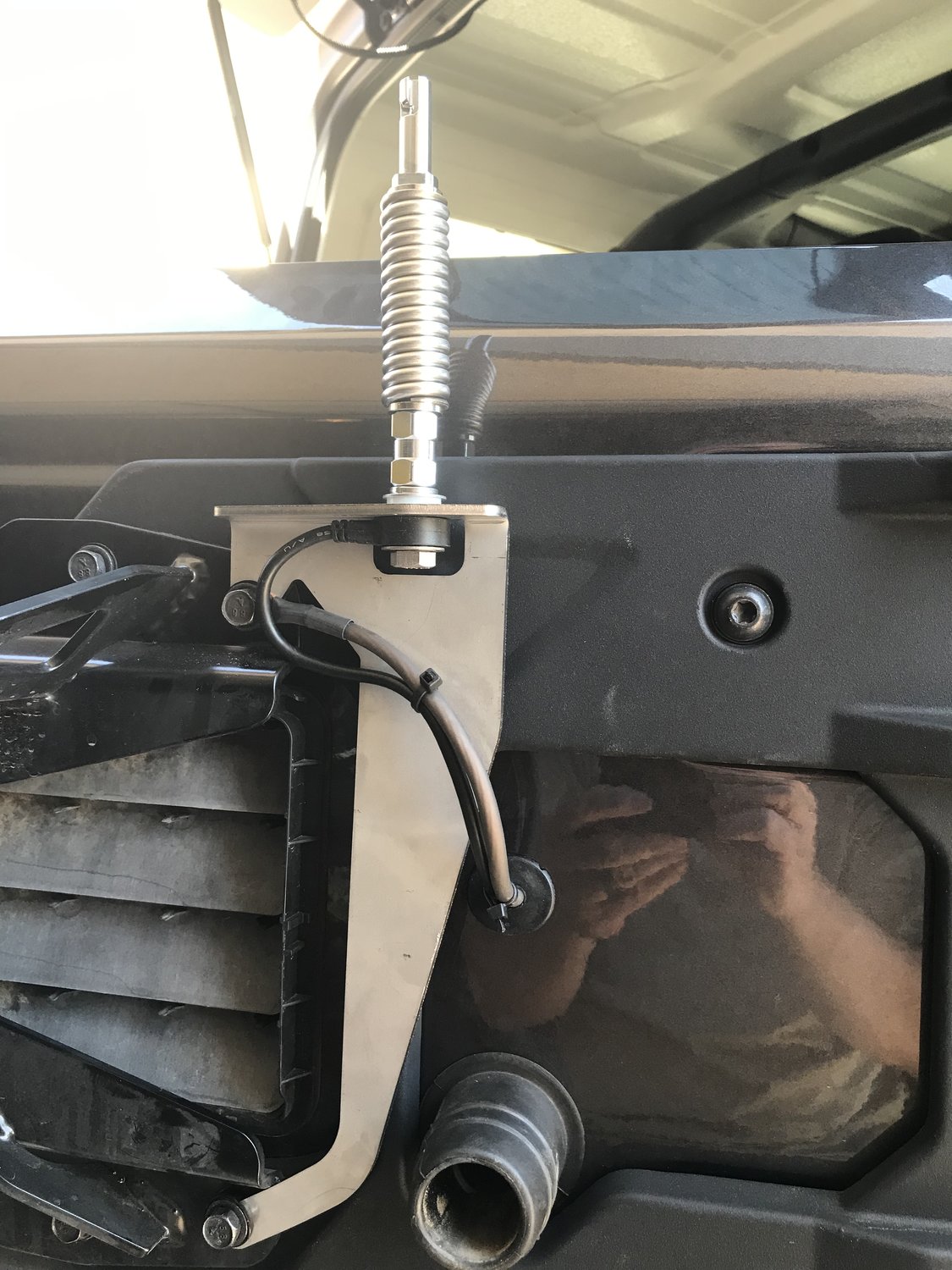 Quadratec Extreme Duty Stainless CB Radio Antenna Rear Tailgate Mount with 48" Antenna for 1821