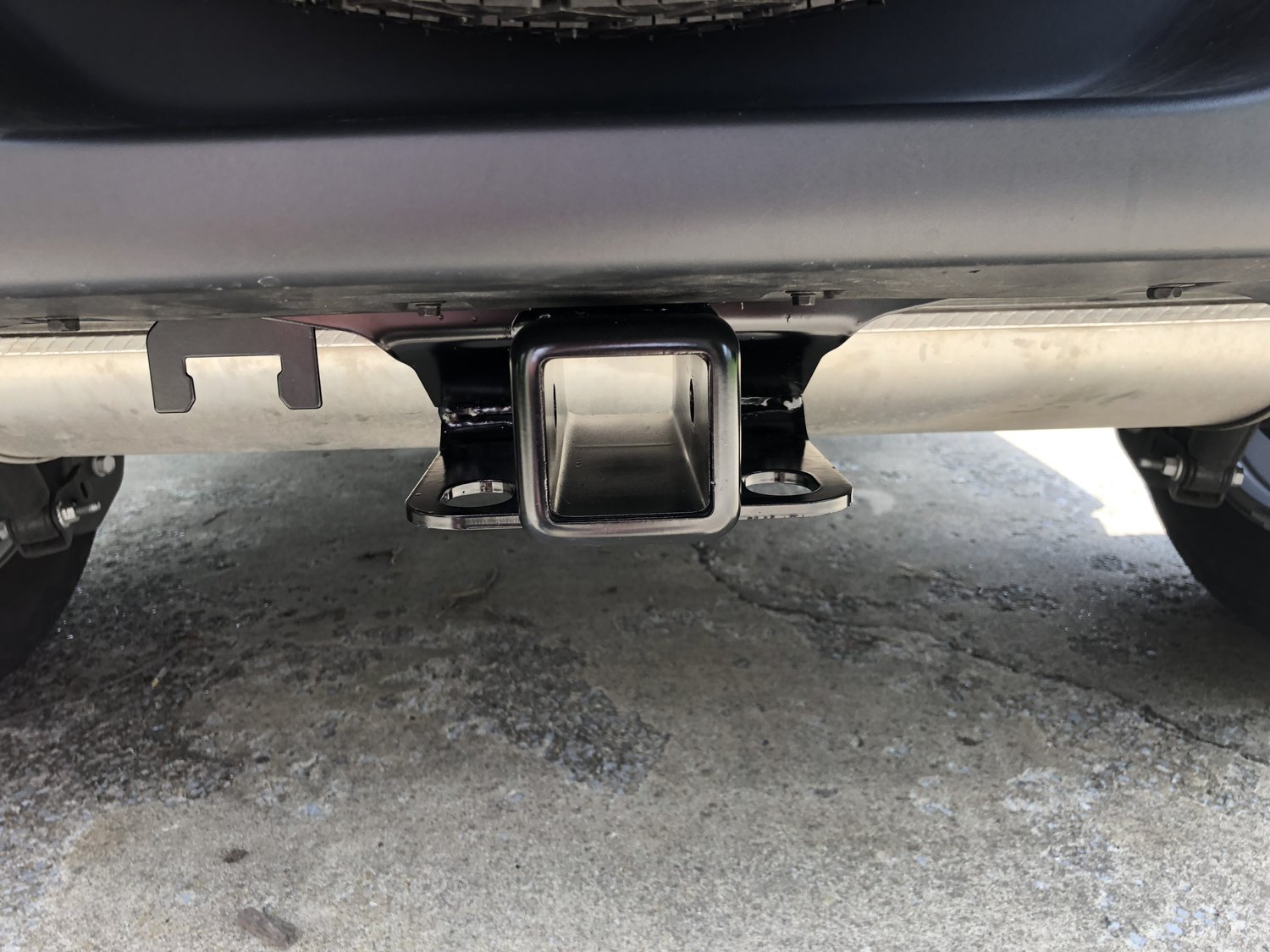 Rugged Ridge 2" Receiver Hitch for 1821 Jeep Wrangler JL with Optional