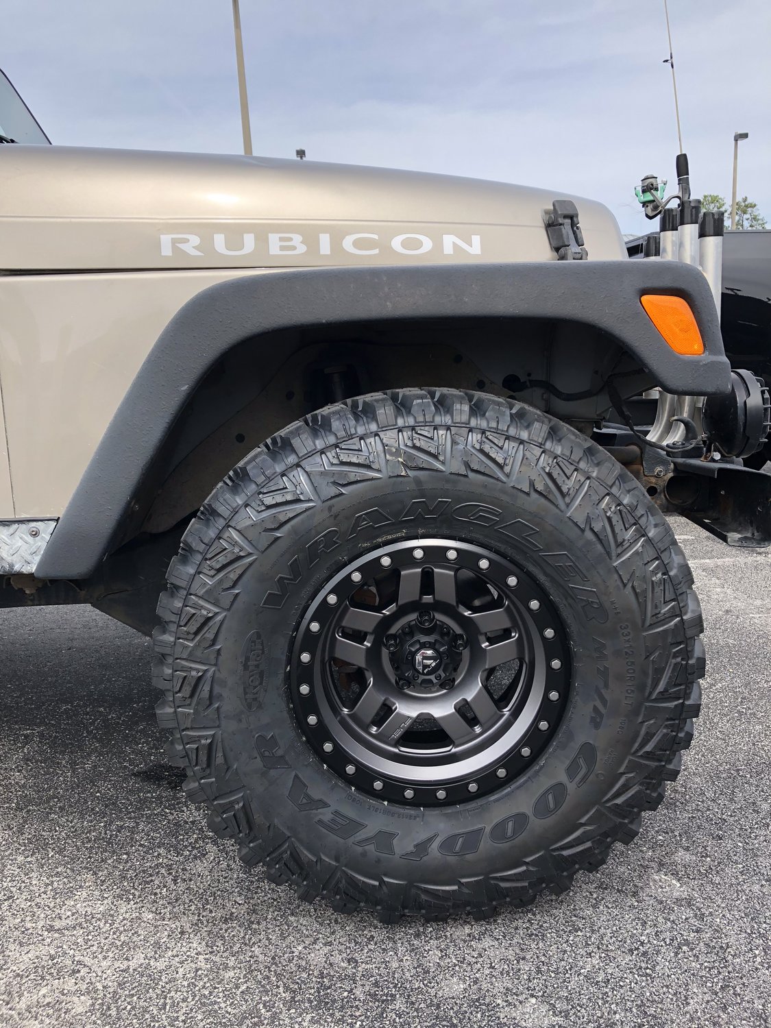 Fuel® OffRoad Anza Wheel for 8406 Jeep Wrangler YJ, TJ, & Cherokee XJ