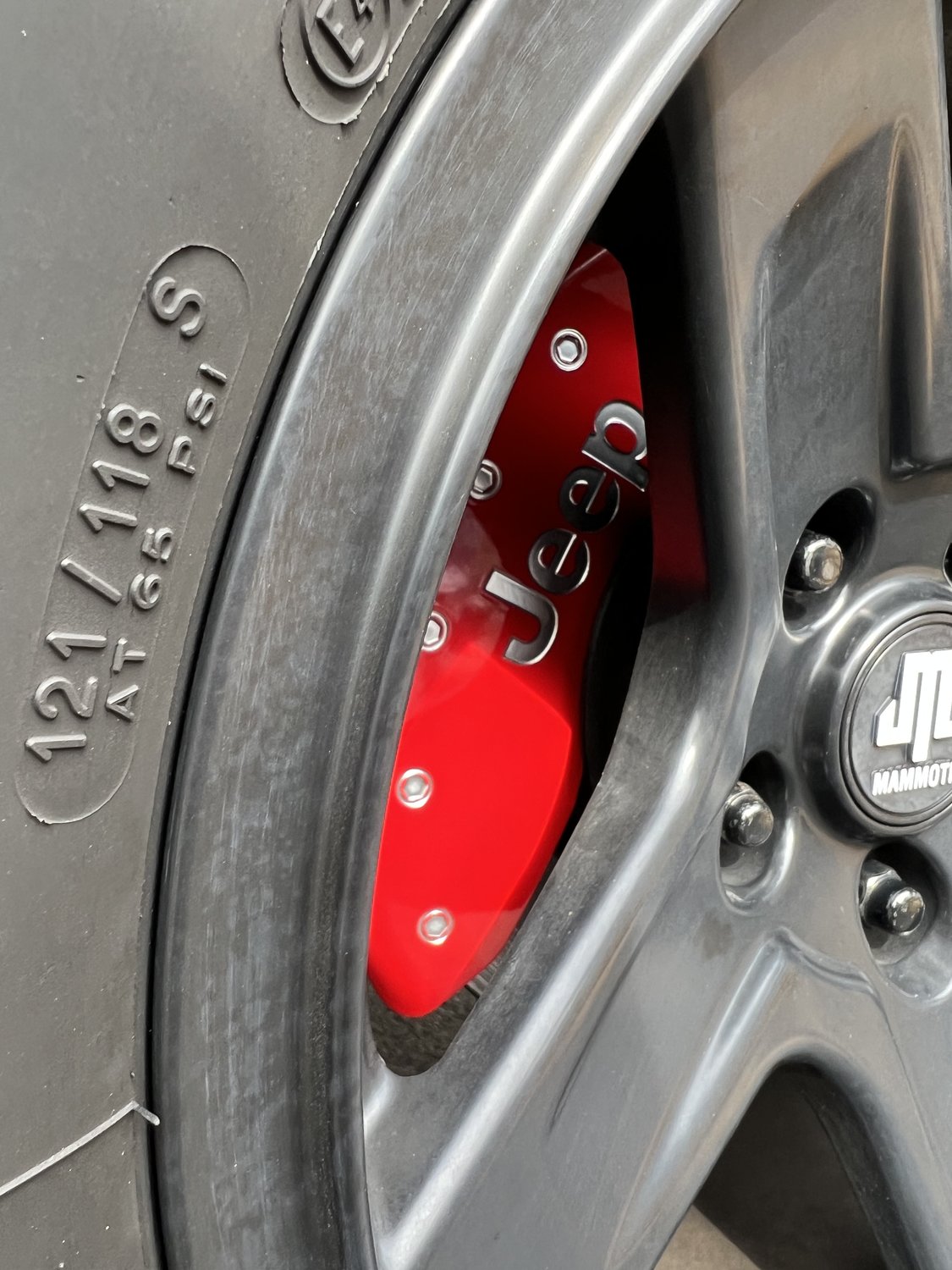 MGP Caliper Covers Jeep Logo Brake Caliper Covers for 0718 Jeep