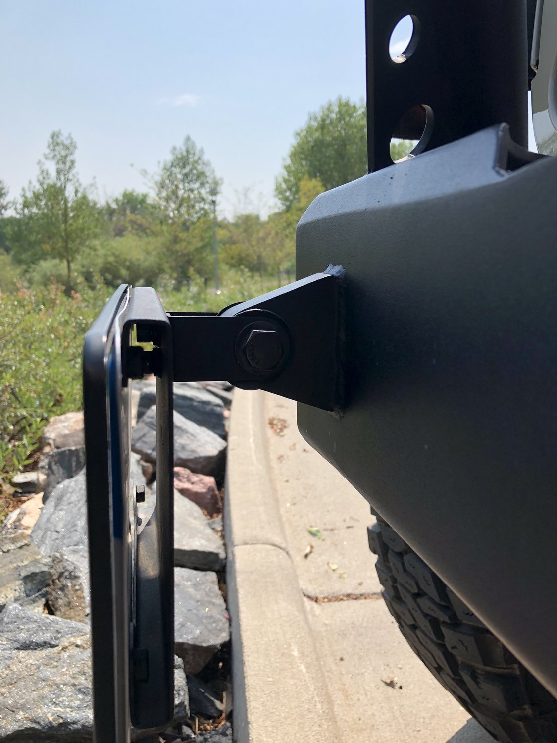 Kentrol 80706 Shackle Mounted License Plate Bracket Quadratec