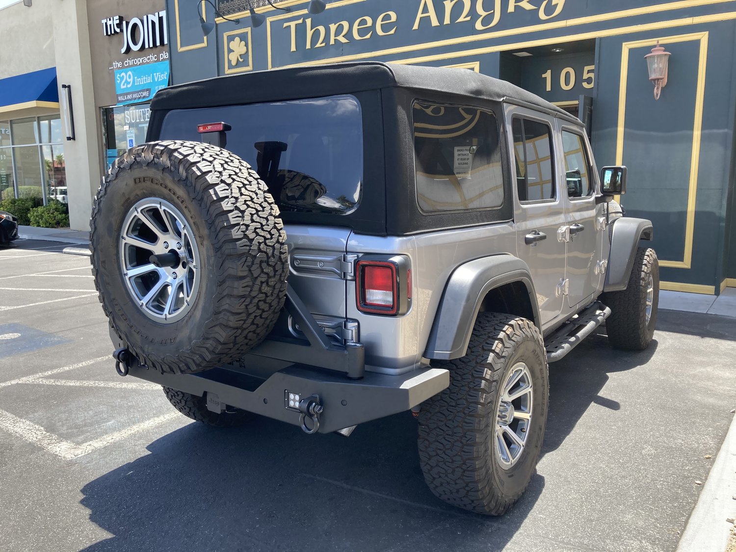 Body Armor 5298 Tire Carrier for Body Armor (JL2965) Rear Bumper for