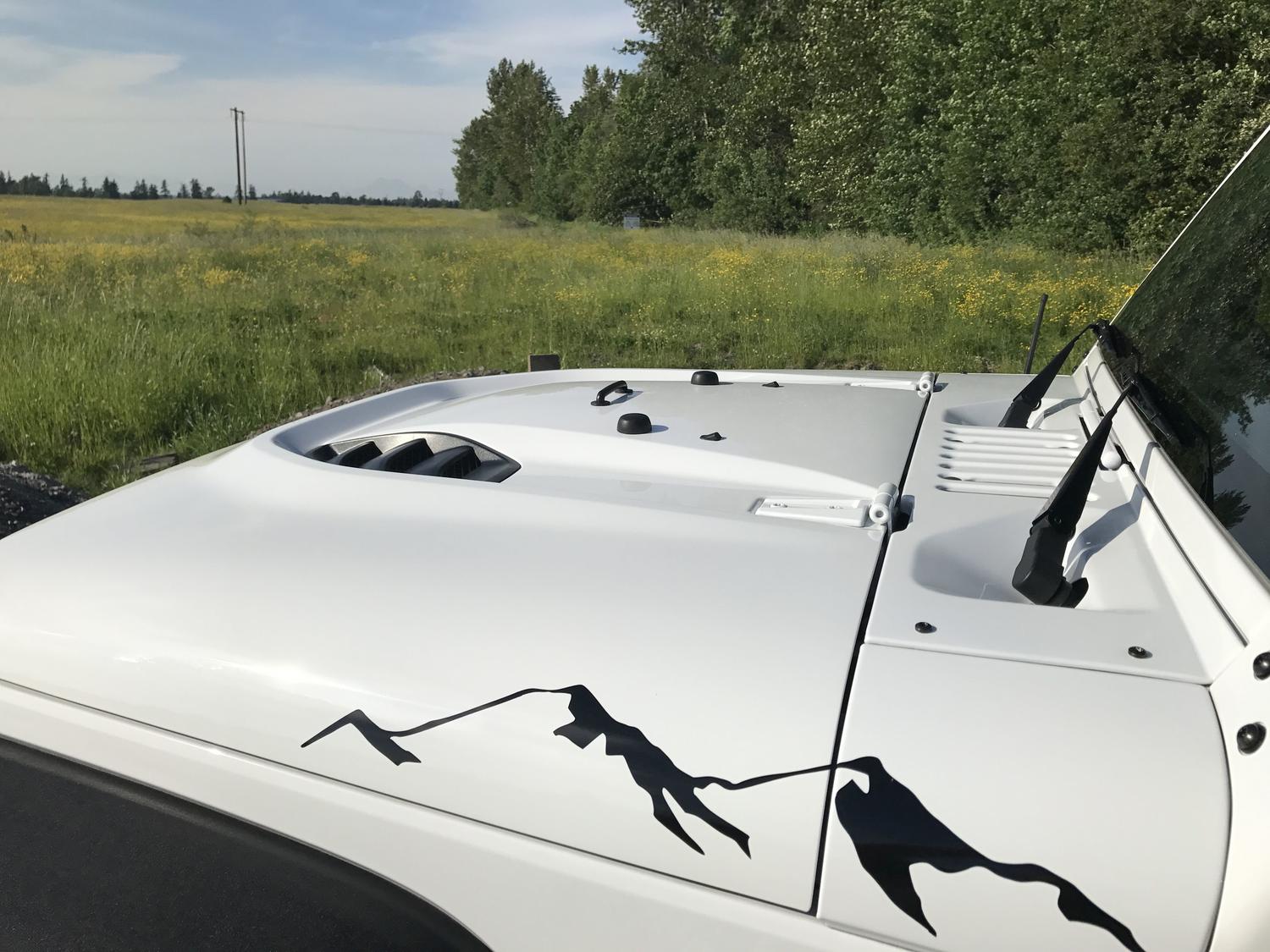 Mopar 82213656 10th Anniversary Rubicon Hood with Functional Vents for