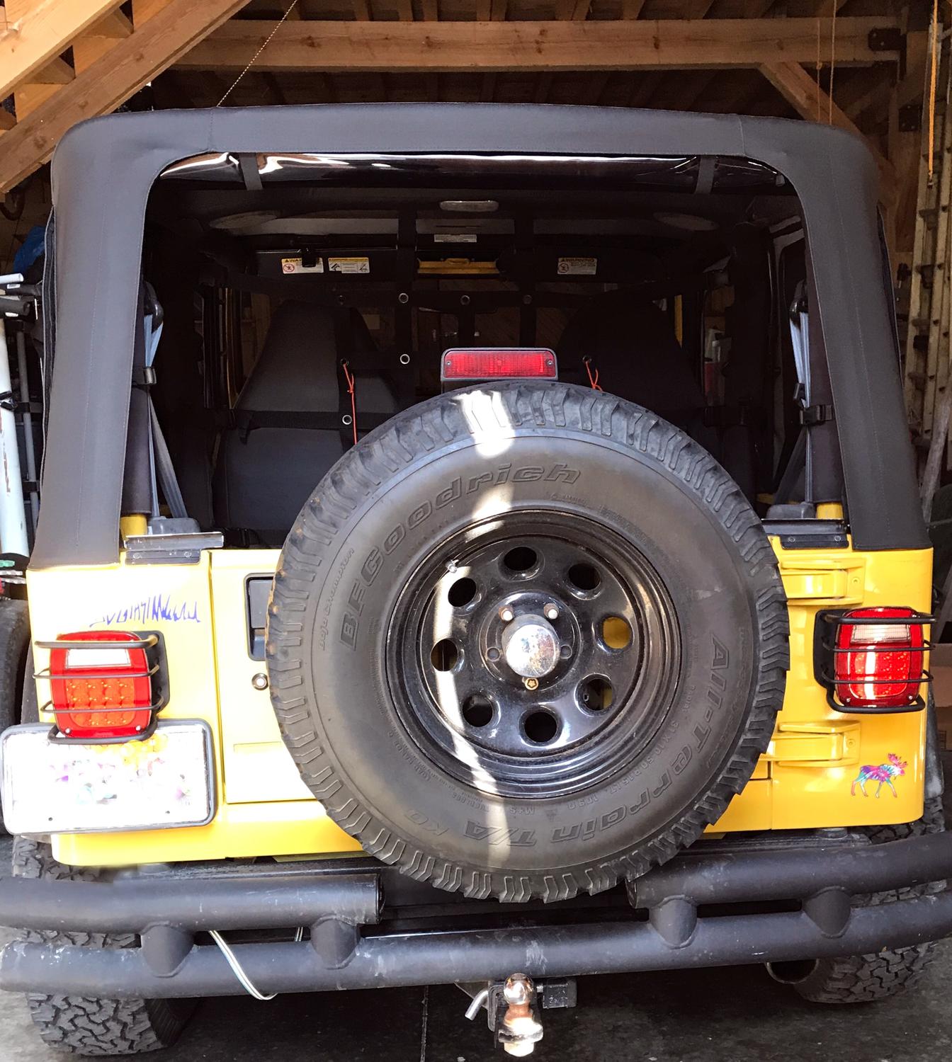 Quadratec LED Tail Light Kit for 0106 Jeep Wrangler TJ & Unlimited Quadratec