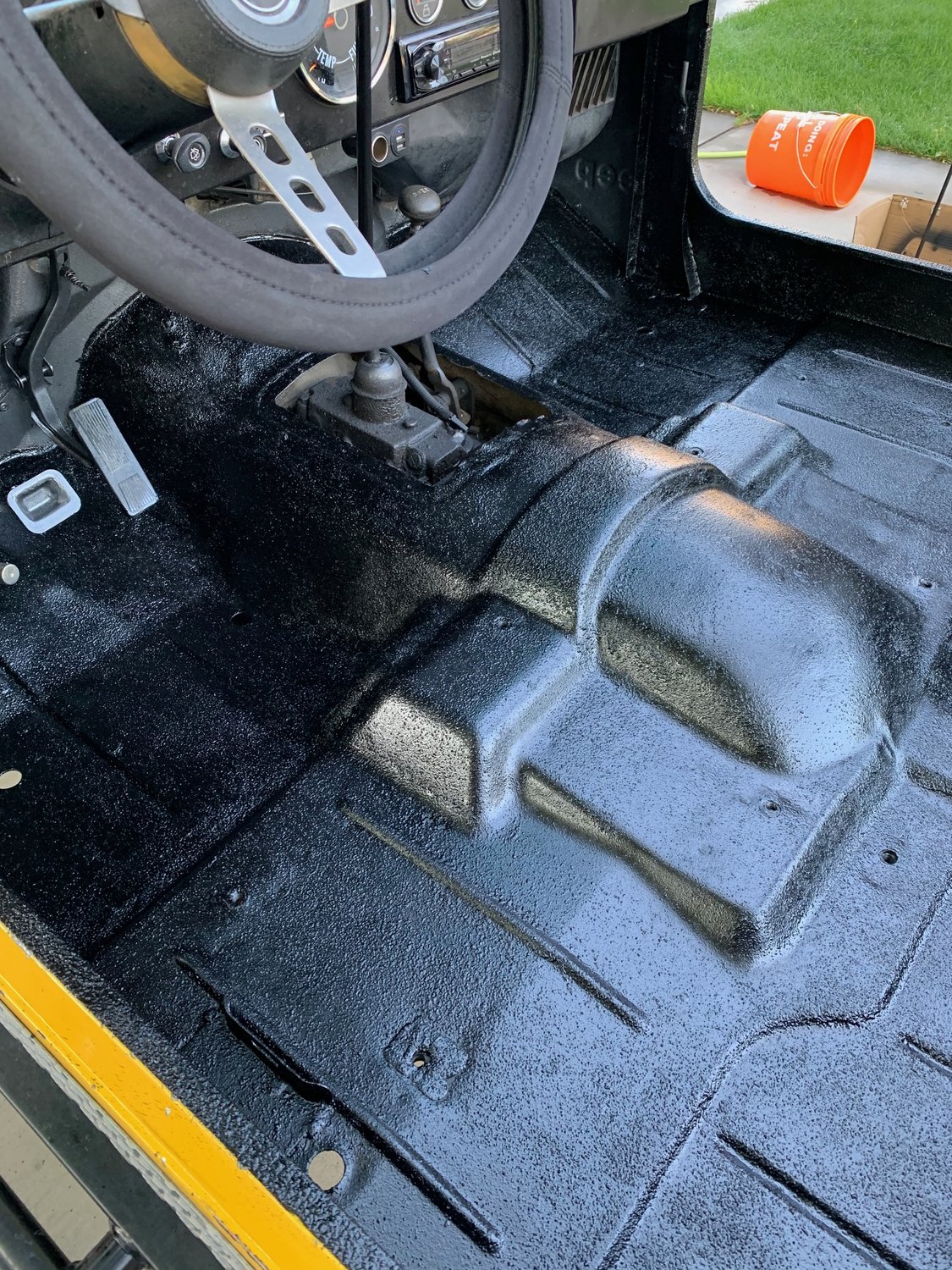 Herculiner Brushon Floor/Bed Liner Kit Quadratec