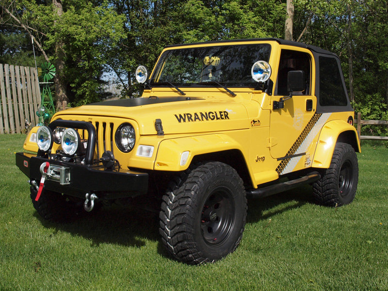 Bushwacker 1091707 4 3/4" Pocket Style Fender Flares for 9706 Jeep