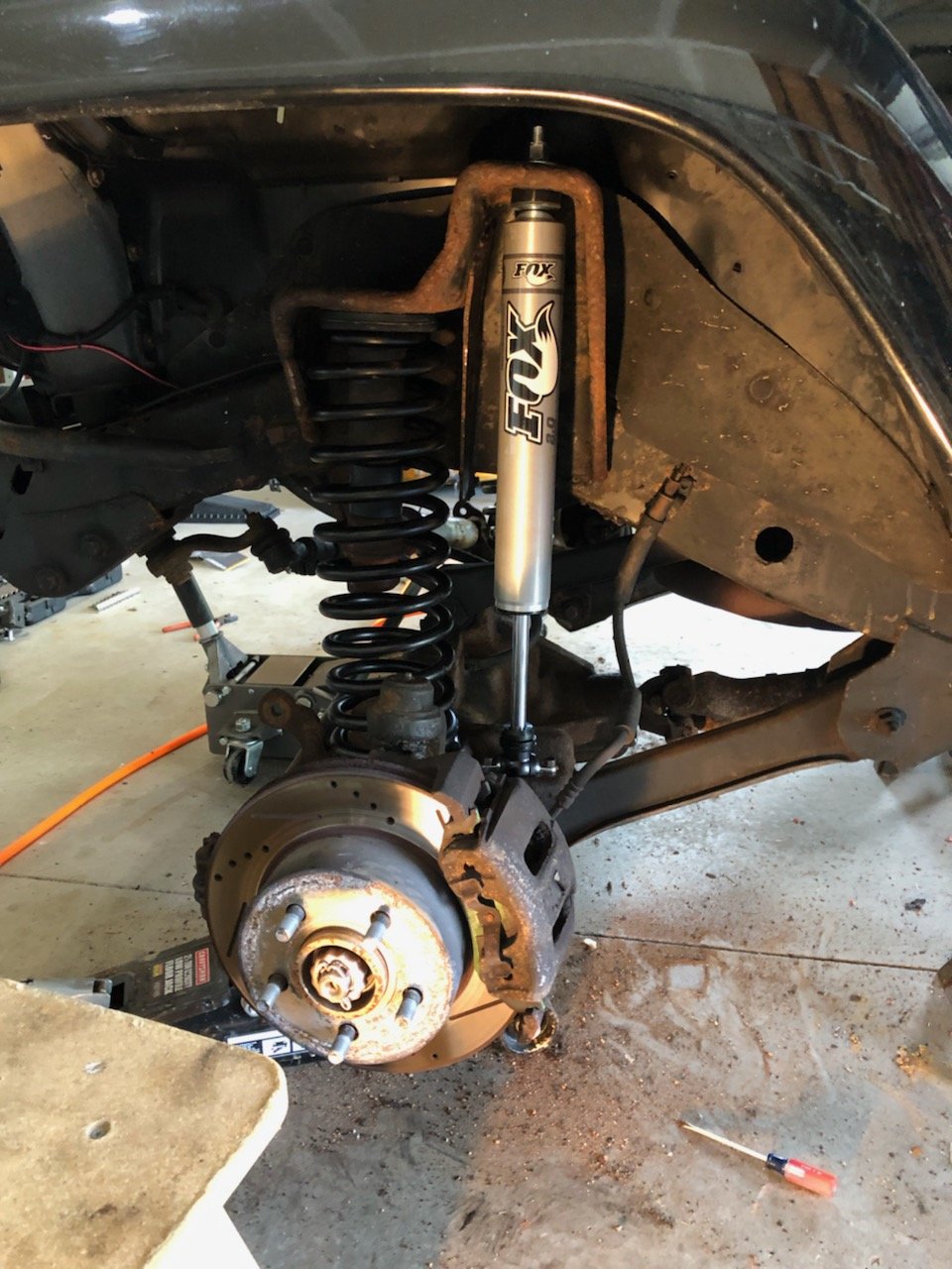 Quadratec 2.5" Coil Spring Suspension Lift Kit with FOX IFP MonoTube