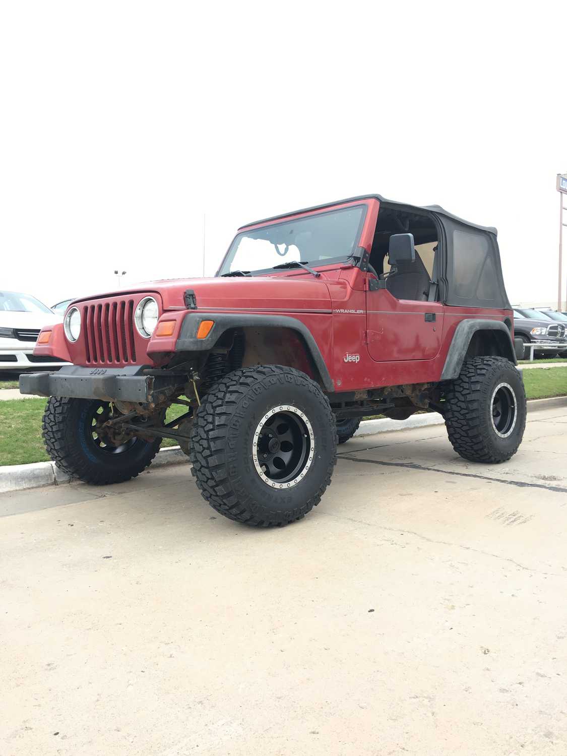 Quadratec Maximum Duty 3.5" Coil Spring Suspension Lift Kit with Shocks