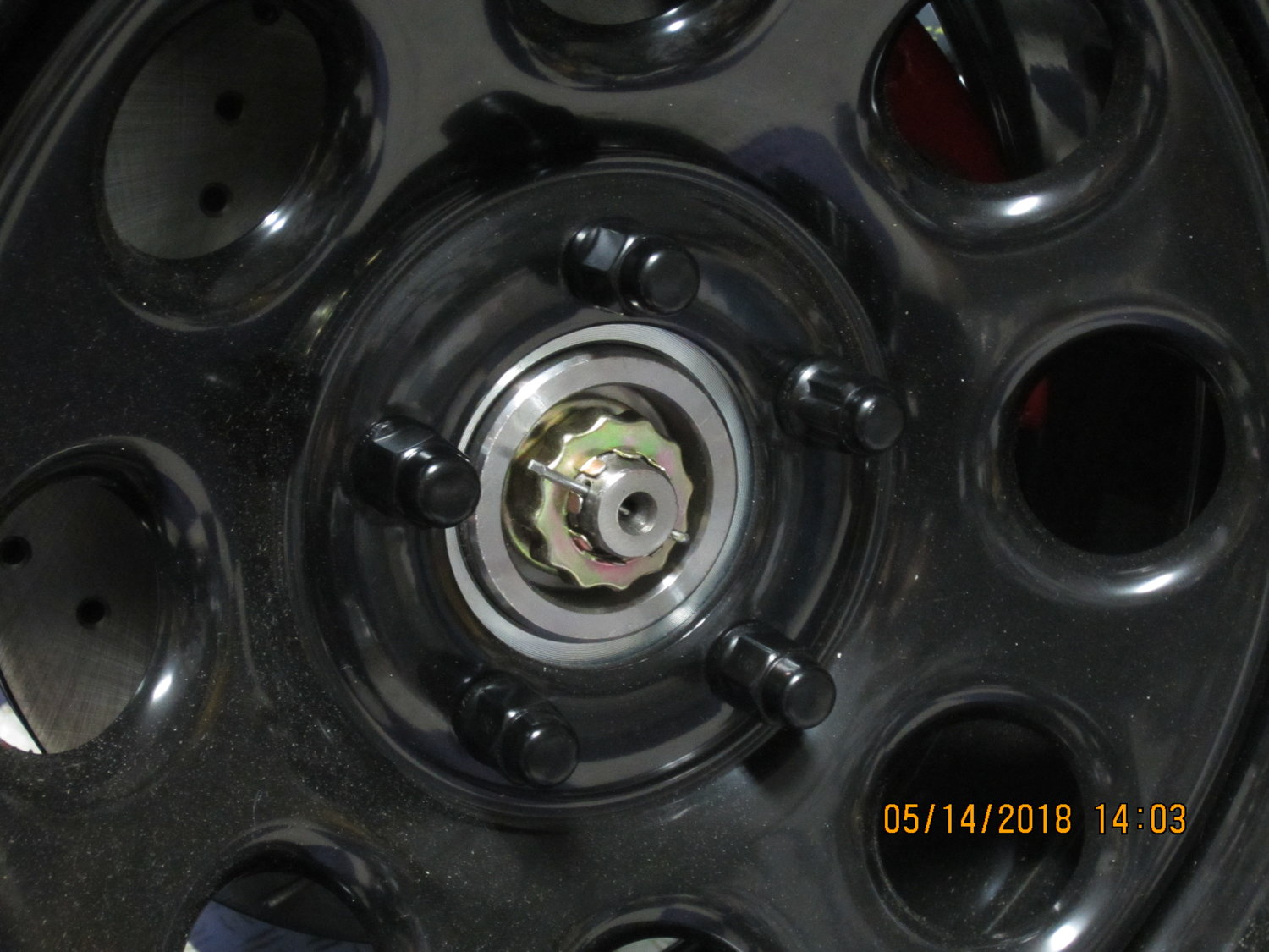 Lynx 23 Piece Classic Acorn Style Wheel Lug Nut Kit for Jeep CJ