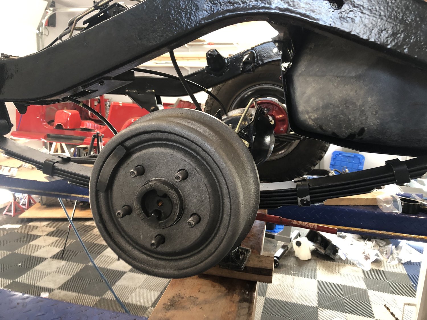 Crown Automotive 52005350KE Rear Drum Brake Service Kit for 9000 Jeep