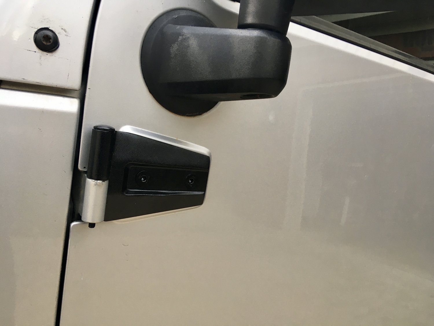 Kentrol Door Hinge Set for 0718 Jeep Wrangler Unlimited JK 4 Door