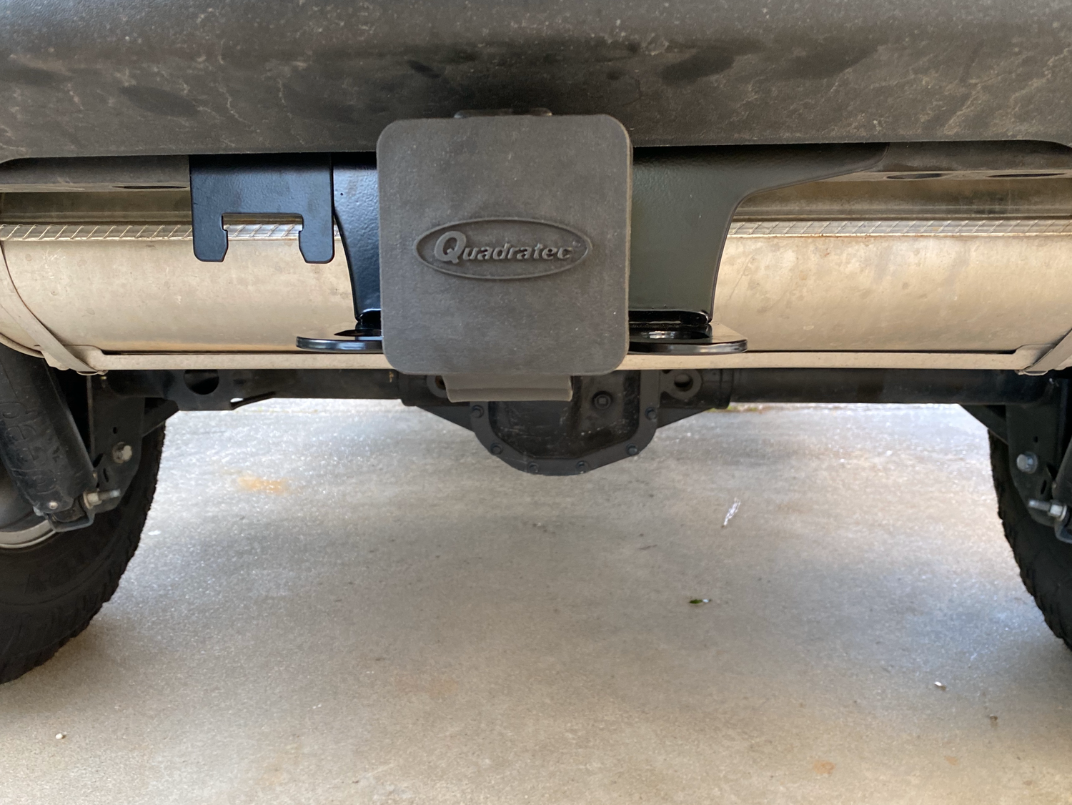 Quadratec Premium 2" Receiver Hitch for 18-21 Jeep Wrangler JL | Quadratec