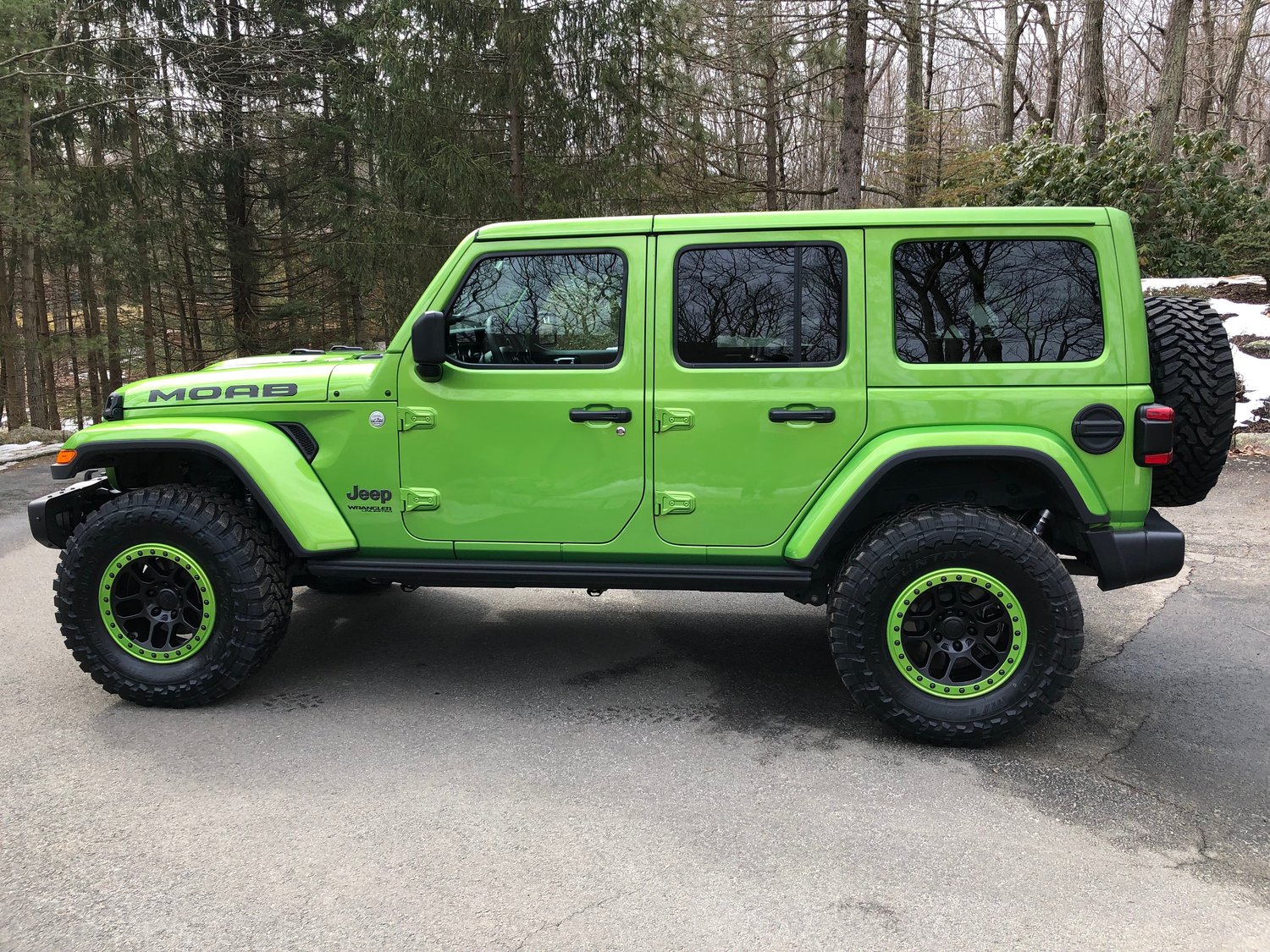 Mopar 77072466AB Simulated Bead Lock Wheel for 0718 Jeep Wrangler JK