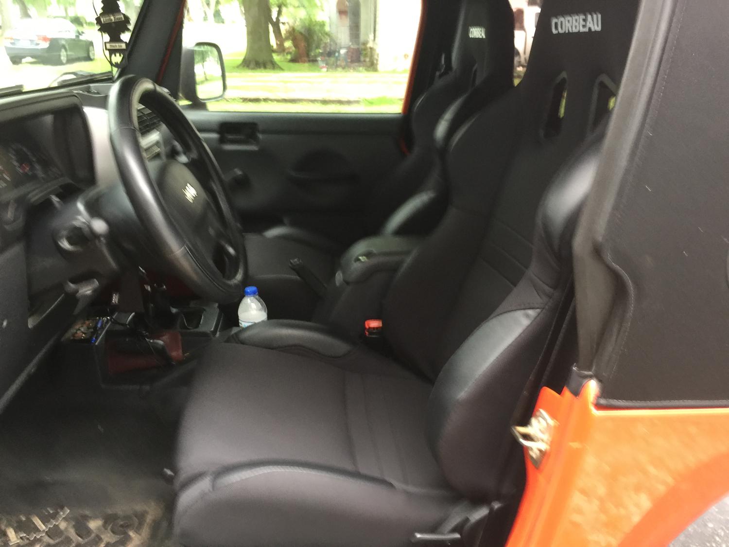Jeep tj racing seats hotsell
