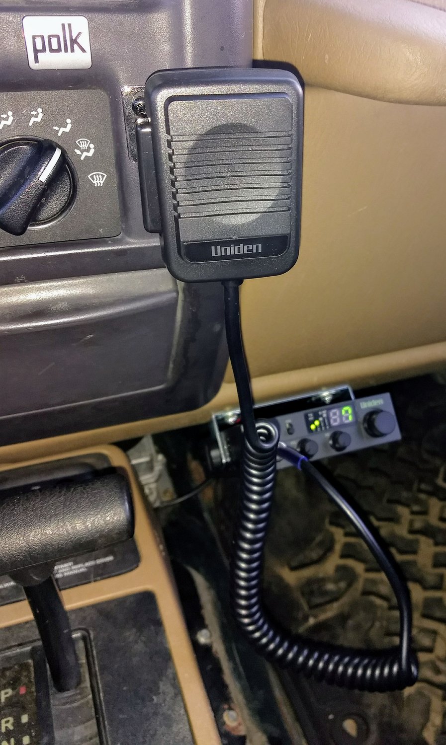 Quadratec Uniden Pro 510xl 40 Channel Compact Mobile Cb