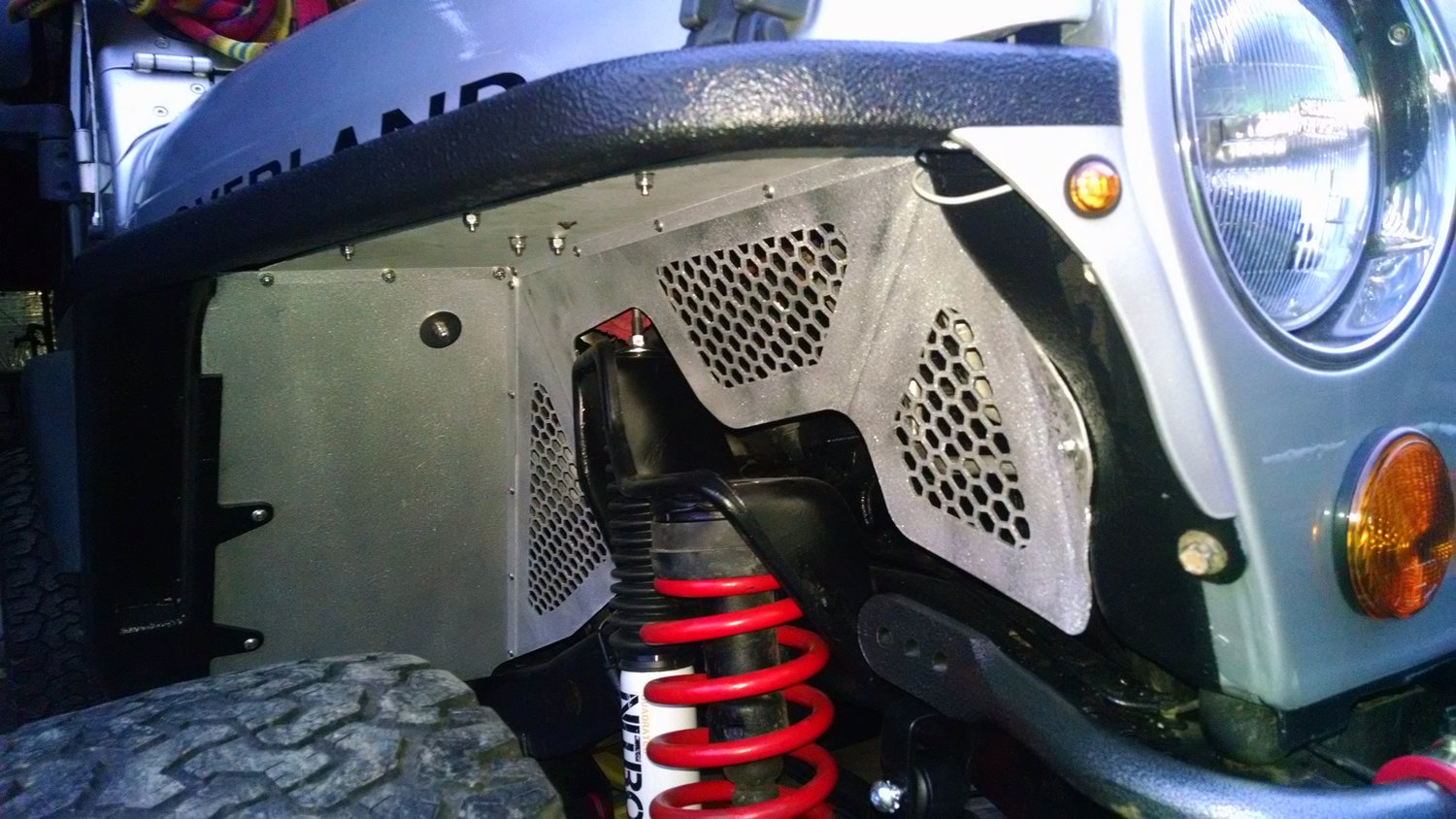 Poison Spyder 1402080V DeFender Vented Inner Fender Kit for 9706