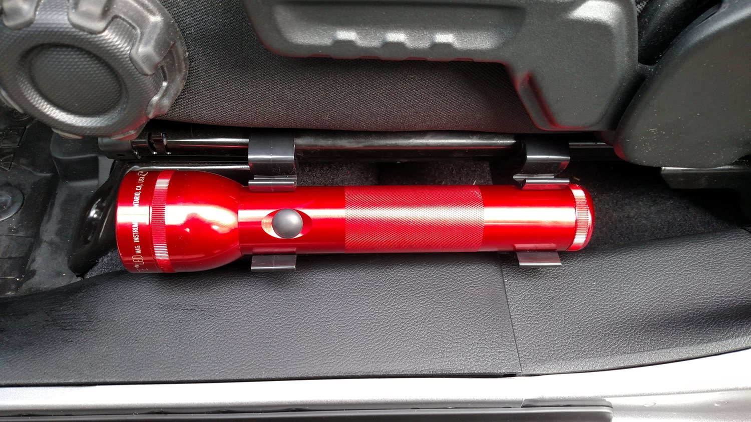 Quadratec Flashlight Holder for 1822 Jeep Wrangler JL Unlimited