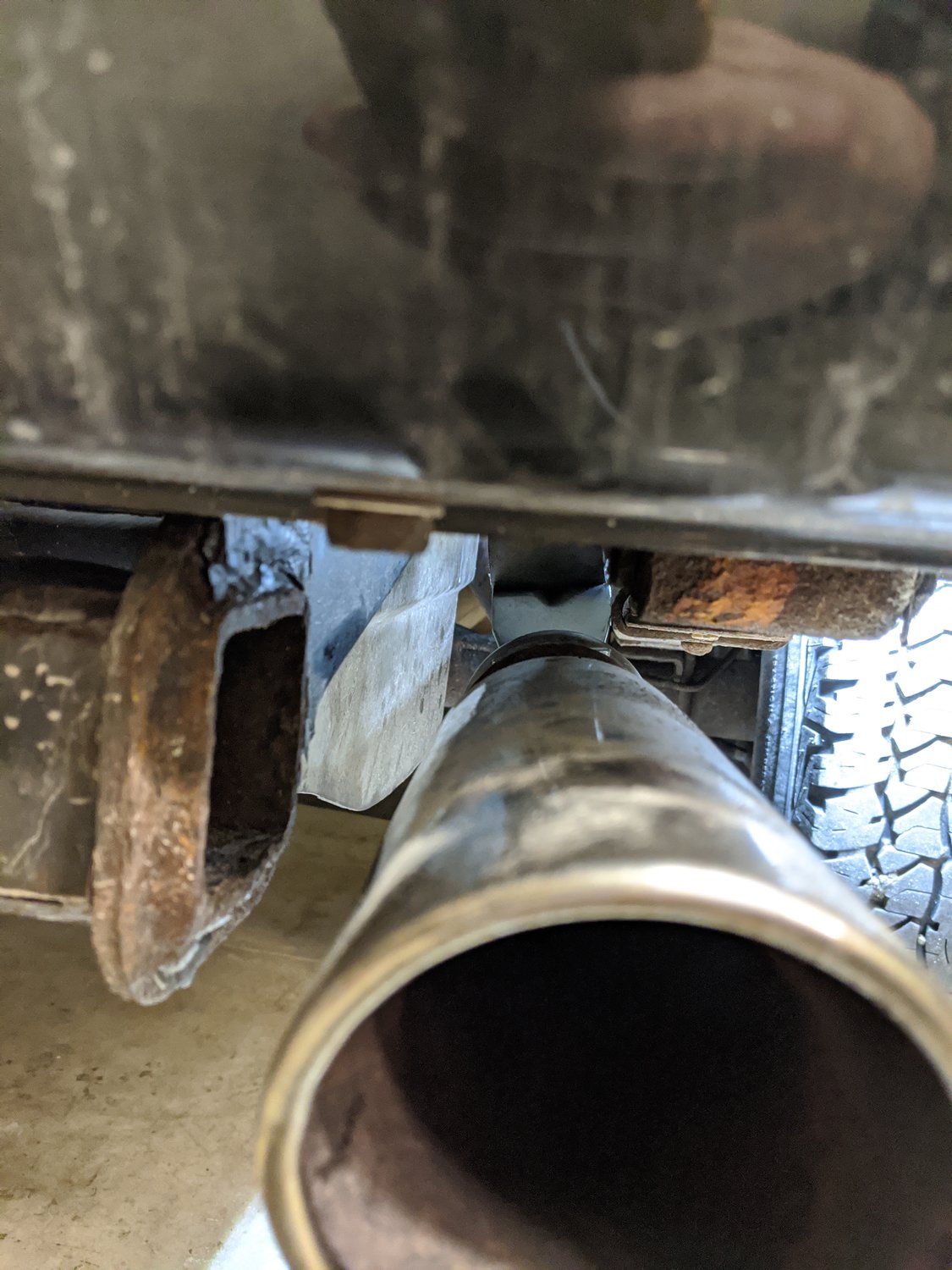 Walker Exhaust 36377 Tail Pipe Hanger for 9701 Jeep Cherokee XJ