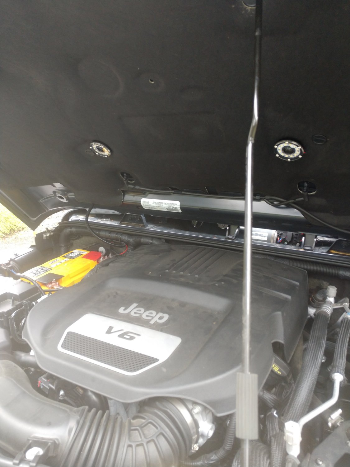 Mopar 55361338AO Hood Silencer Pad for 0718 Jeep Wrangler JK Quadratec