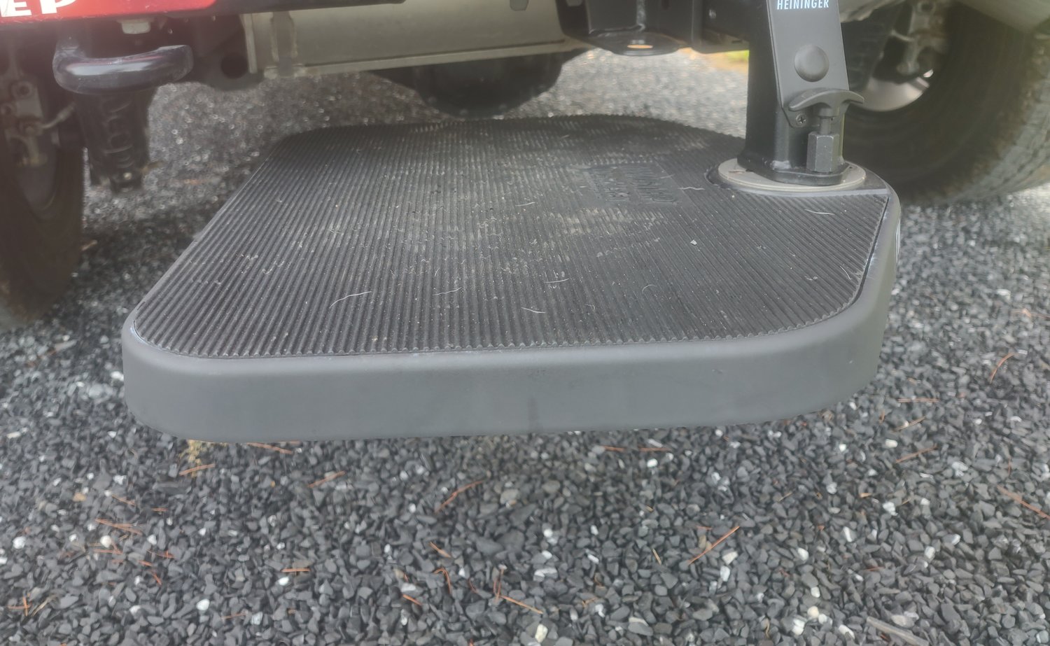Heininger Automotive 3052 PortablePET Twistep Pet Step Quadratec