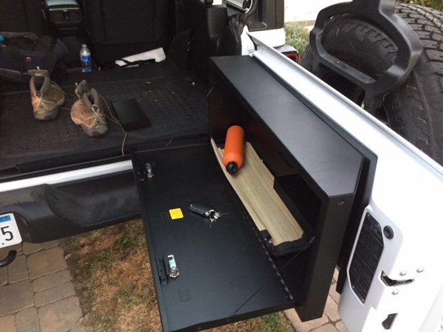 Tuffy 349 01 Tailgate Lock Box For 18 19 Jeep Wrangler Jl