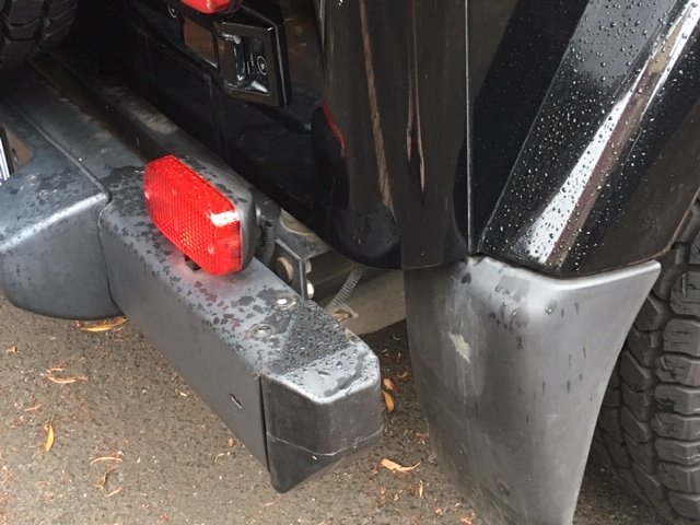 97-06 Jeep Wrangler TJ New Rear Bumper Plastic End Caps Black Mopar OEM