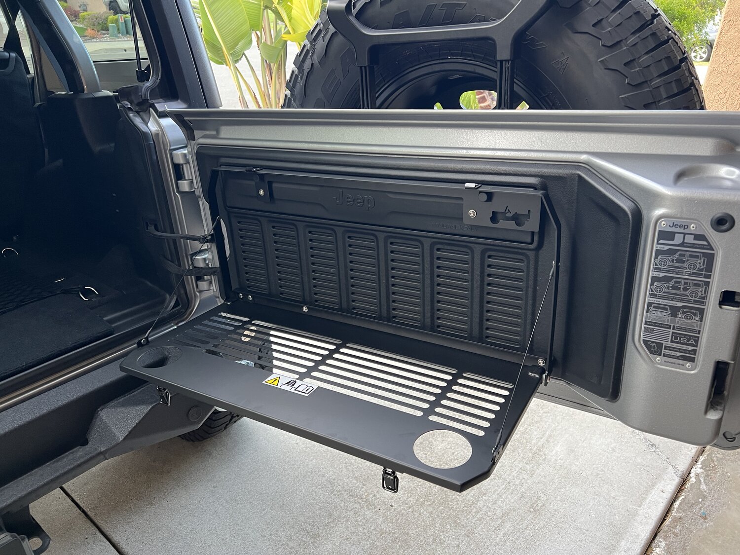 Mopar 82215416AD Tailgate Table for 18-22 Jeep Wrangler JL | Quadratec