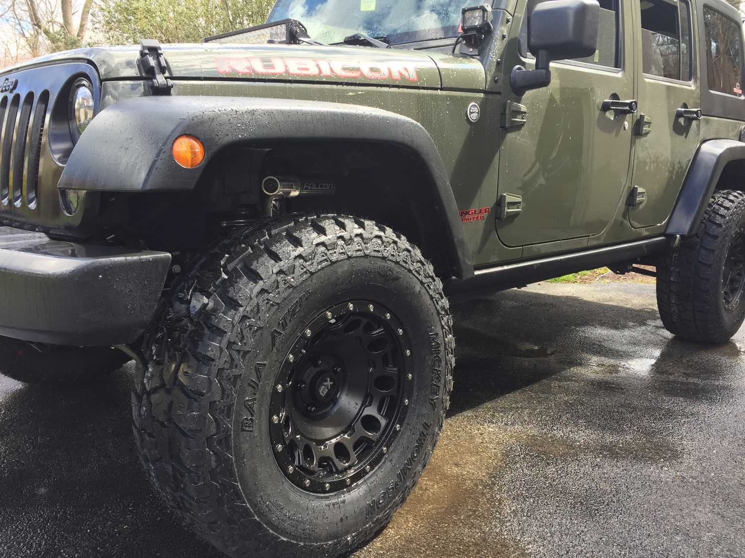 Teraflex Falcon Series 3.1 Piggyback Shock Kit for 0718 Jeep Wrangler